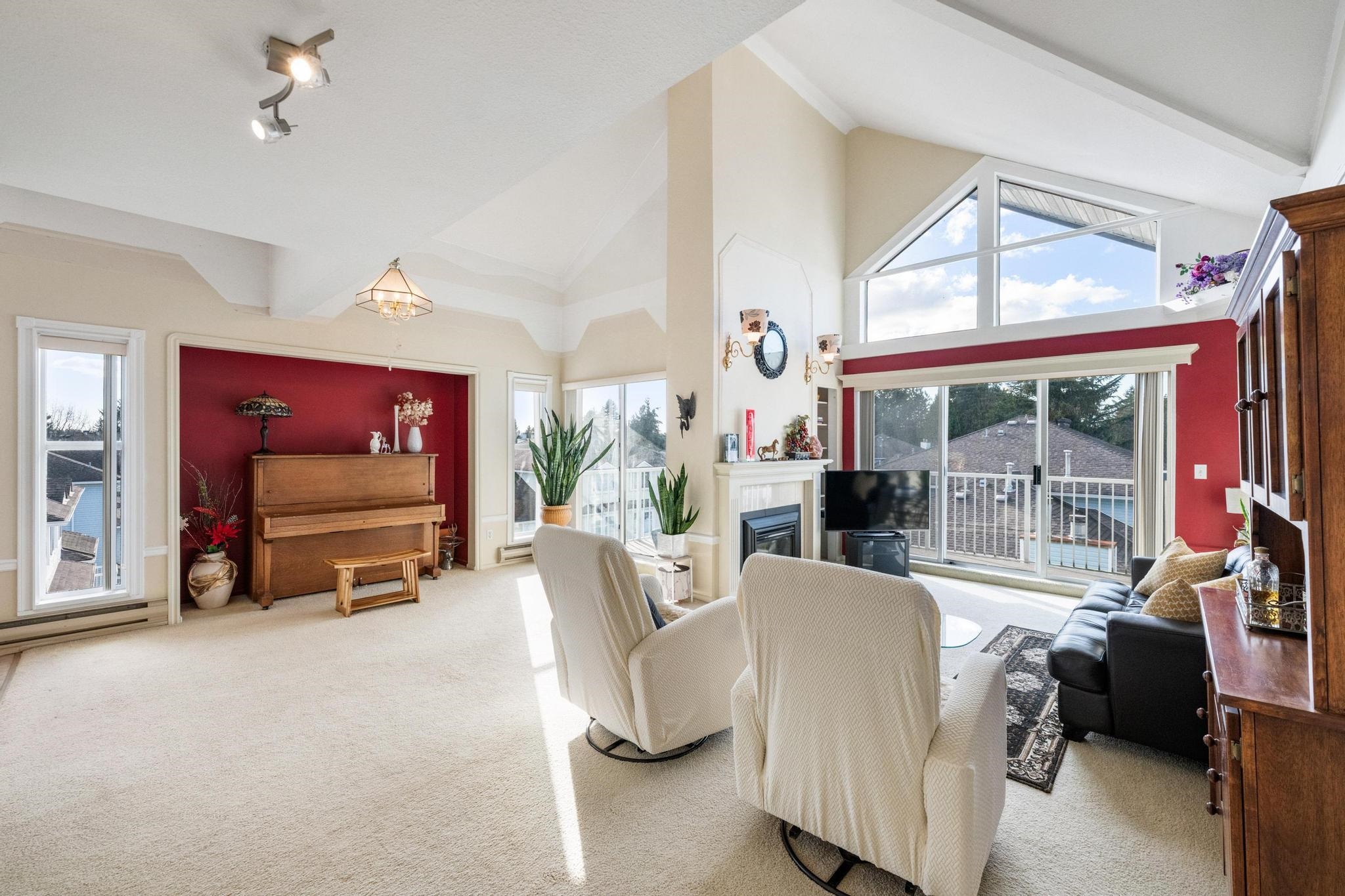 319 13918 72 AVENUE Unit: 319