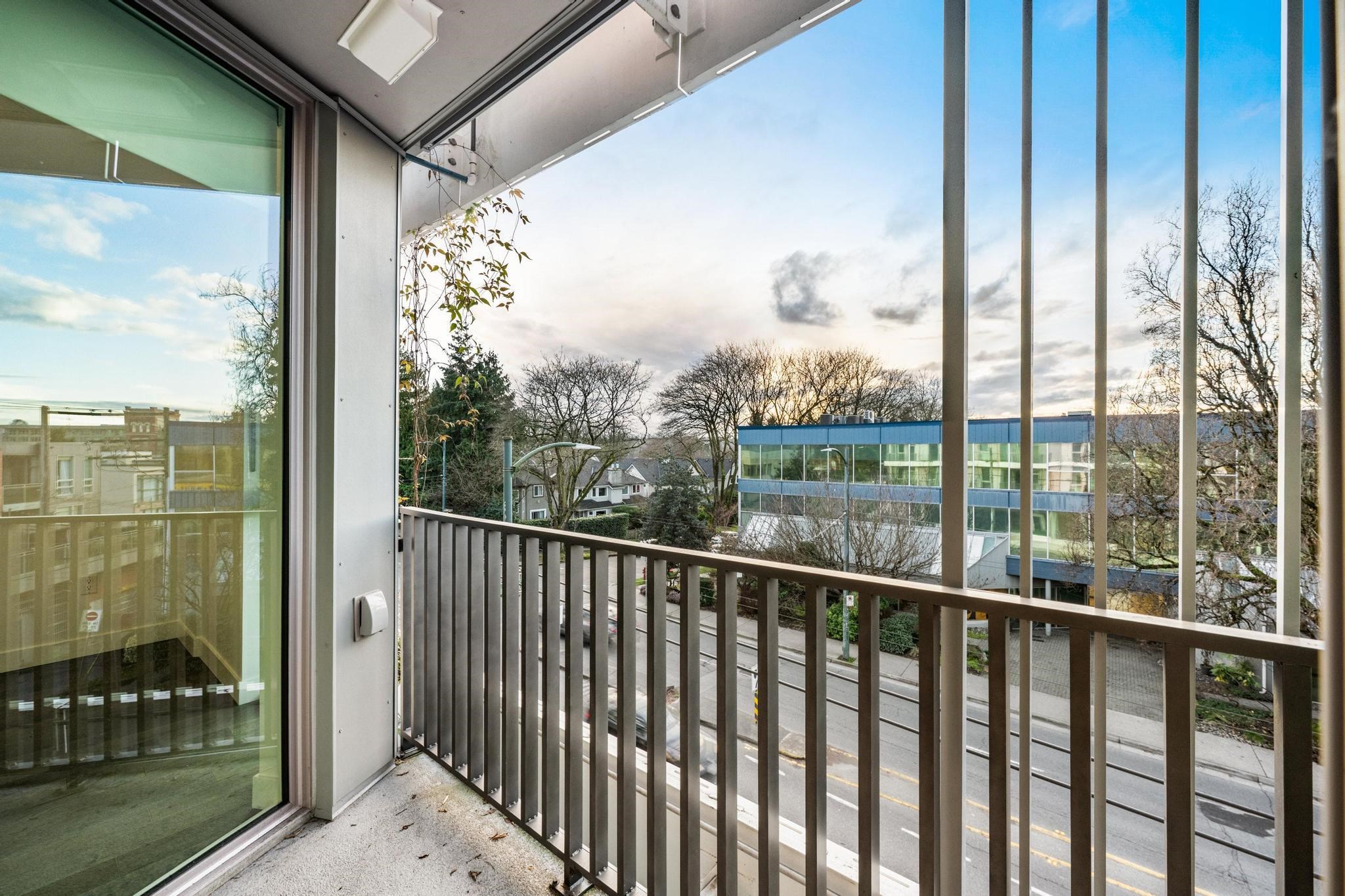 307 2888 ARBUTUS STREET Unit: 307