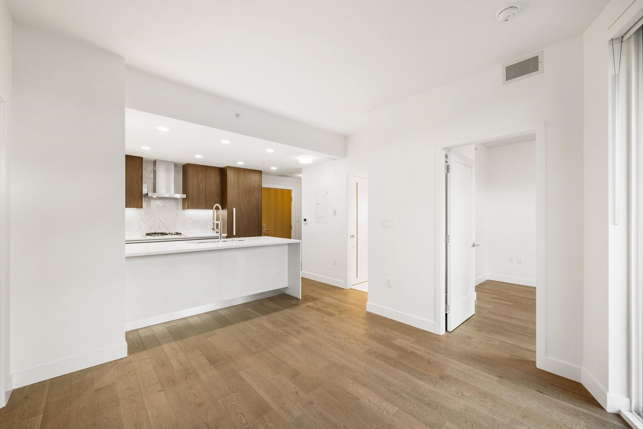 307 2888 ARBUTUS STREET Unit: 307