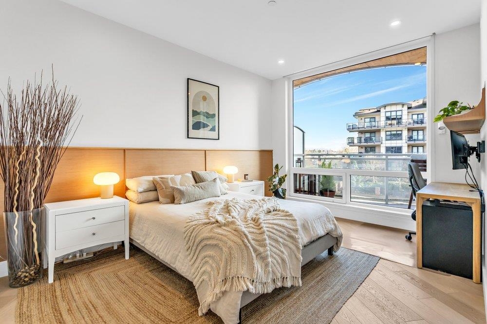 301 20416 PARK AVENUE Unit: 301