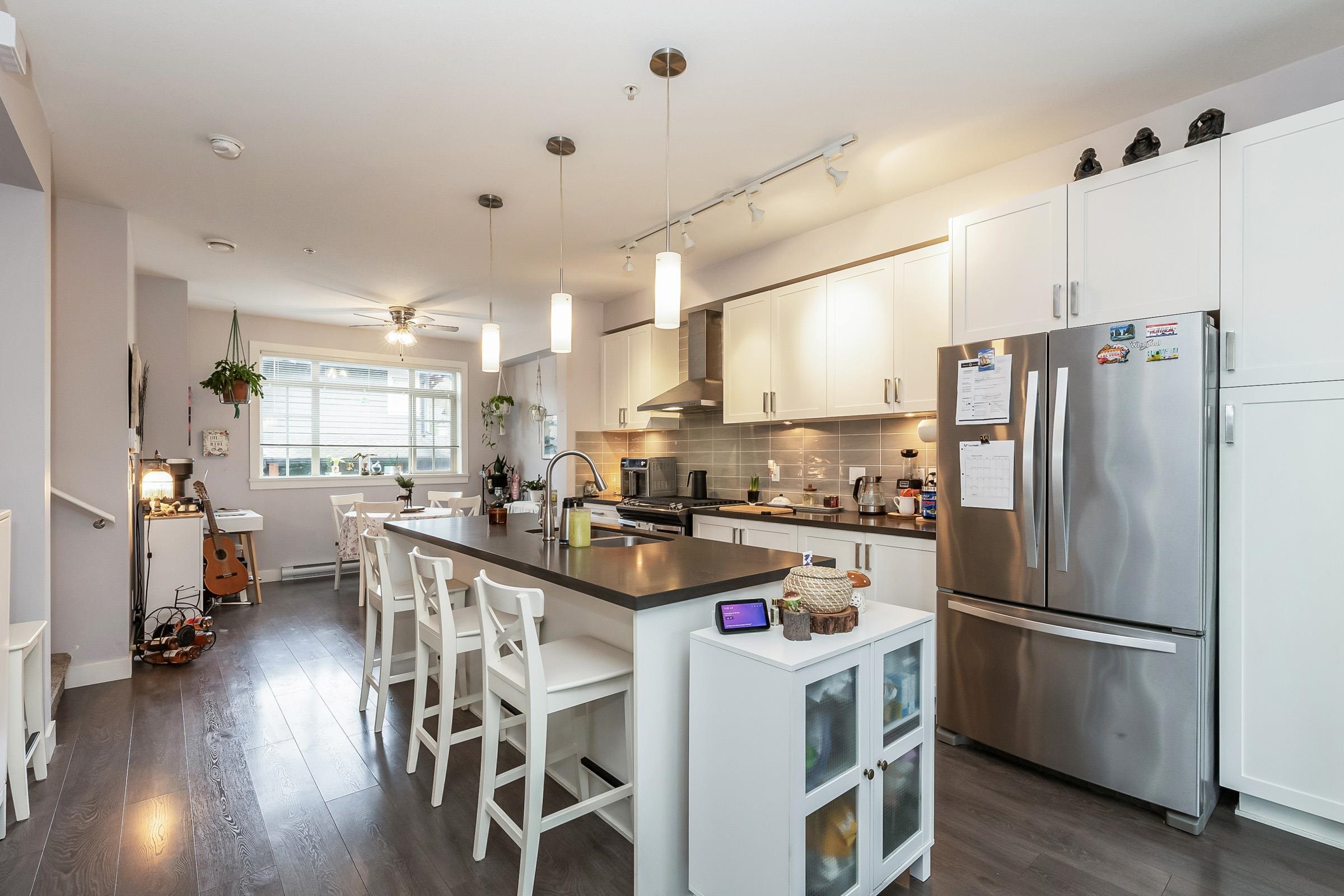 18 11305 240 STREET Unit: 18