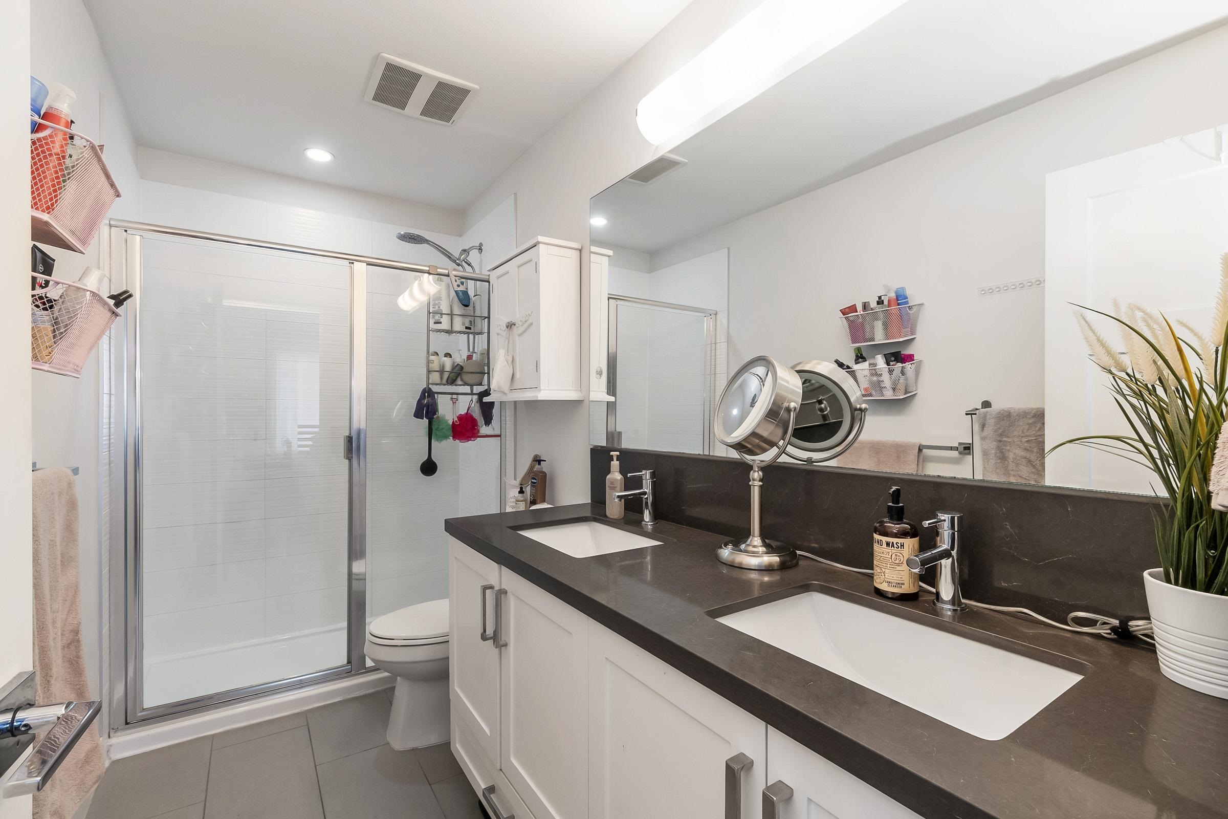 18 11305 240 STREET Unit: 18