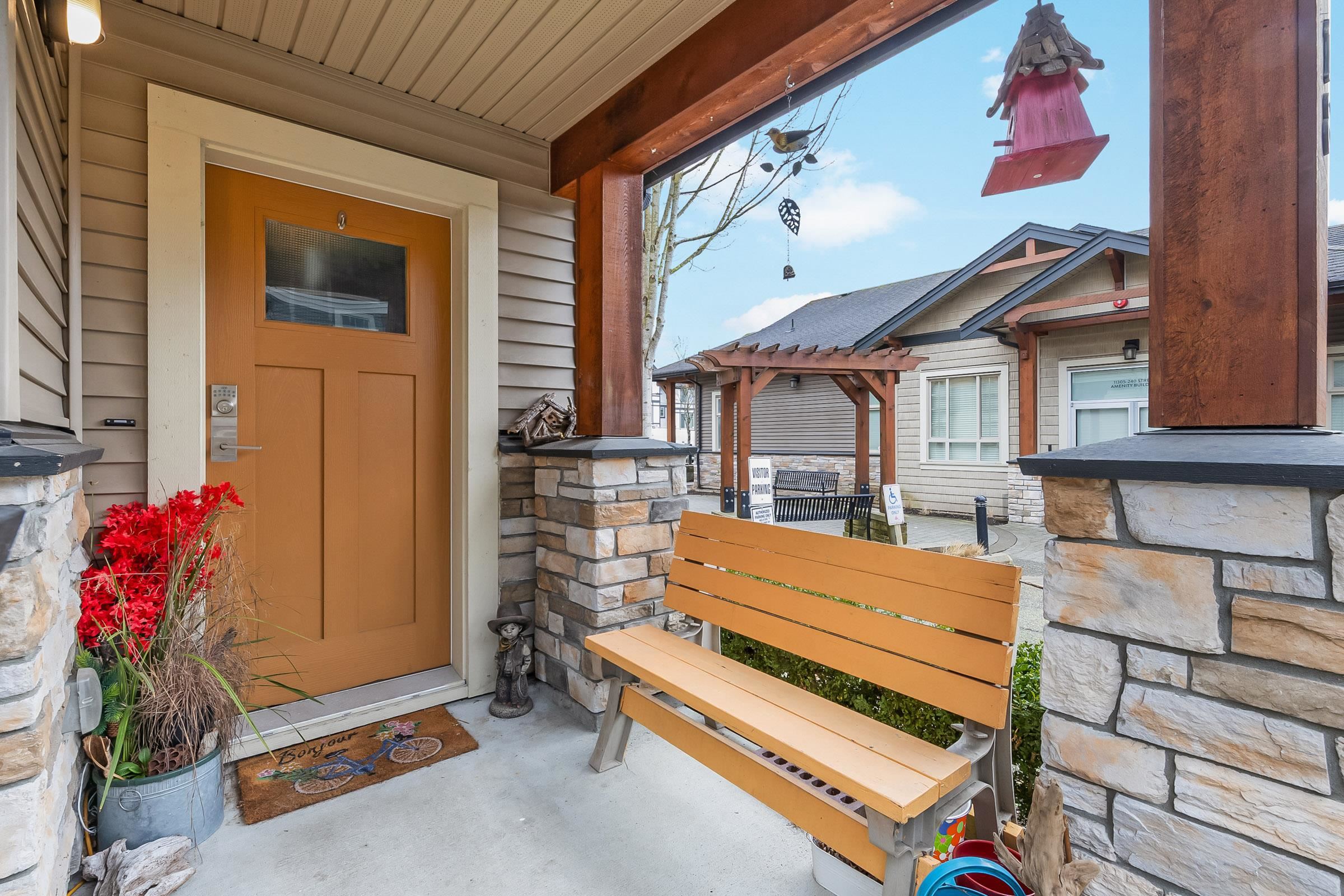 18 11305 240 STREET Unit: 18