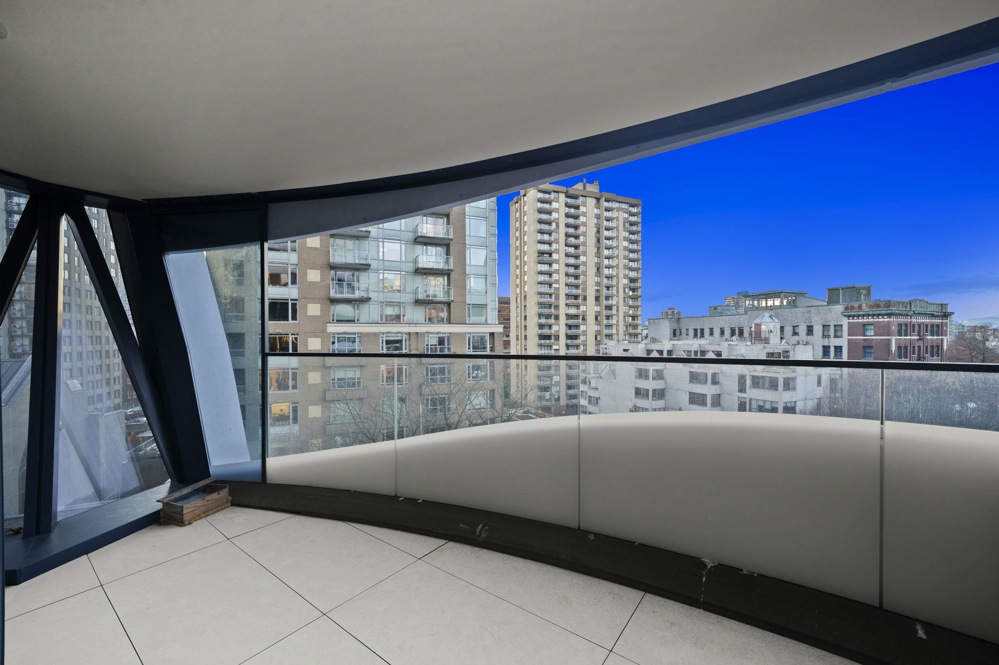 703 1033 NELSON STREET Unit: 703