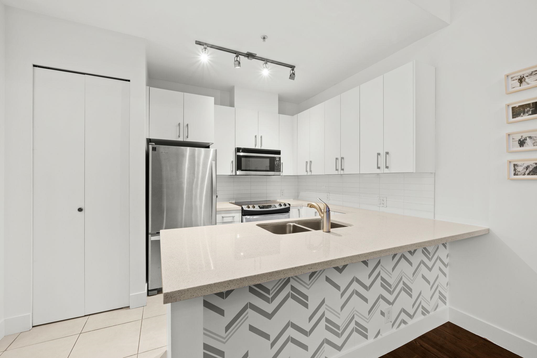 TH23 2345 MADISON AVENUE Unit: TH23