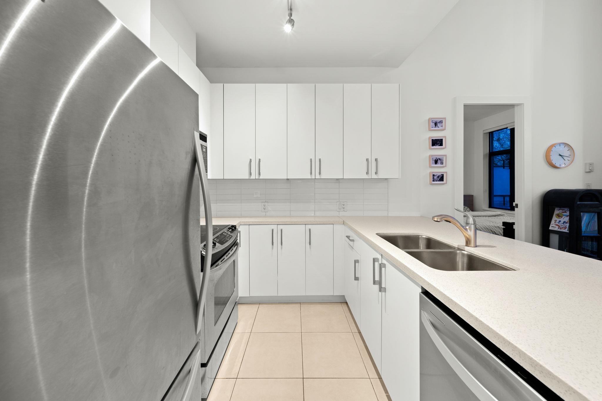 TH23 2345 MADISON AVENUE Unit: TH23