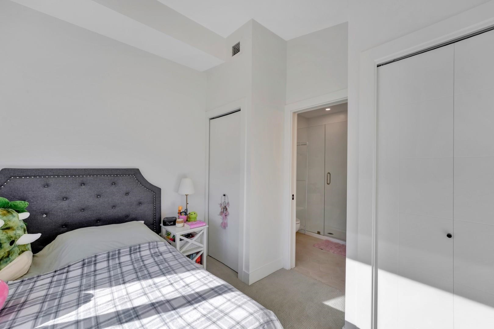 3 752 E 3RD STREET Unit: 3