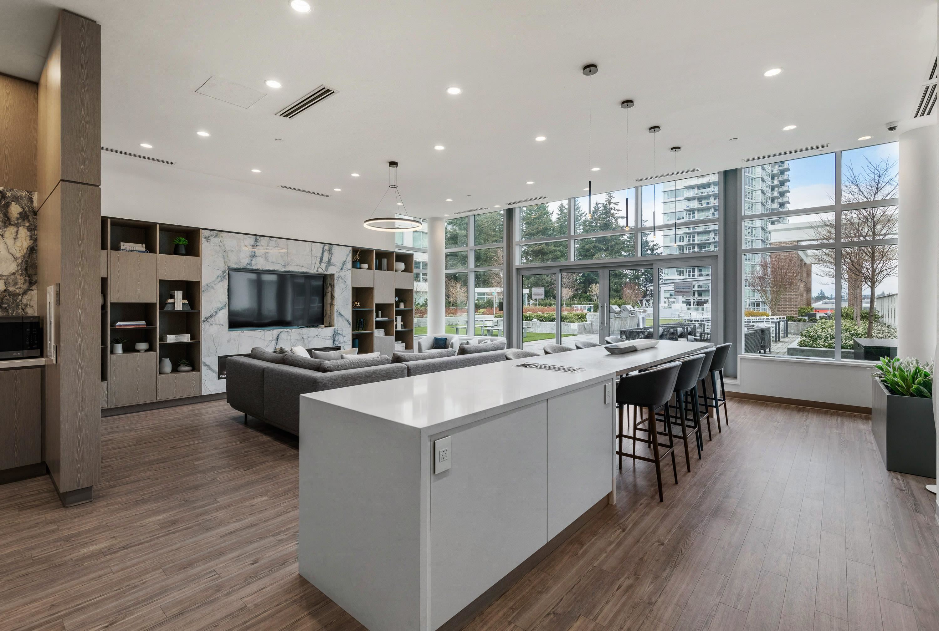 1007 15165 THRIFT AVENUE Unit: 1007