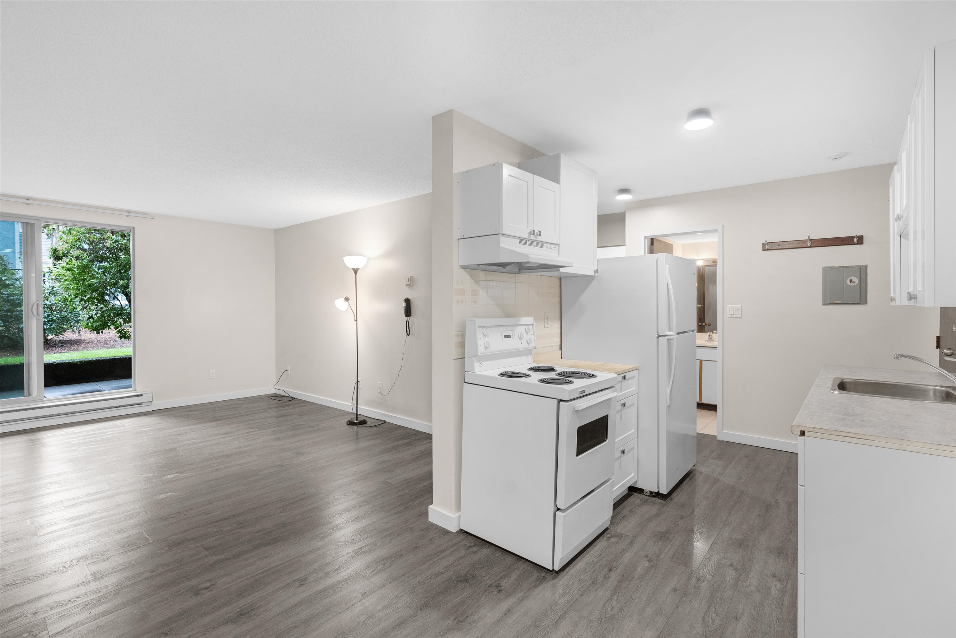 107 1121 HOWIE AVENUE Unit: 107