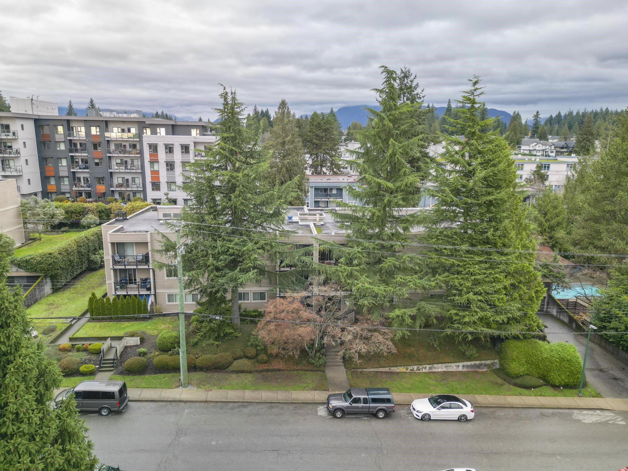 107 1121 HOWIE AVENUE Unit: 107