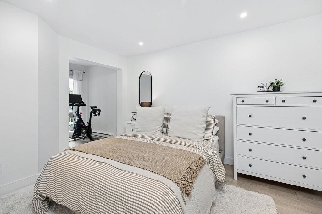 232 4550 FRASER STREET Unit: 232