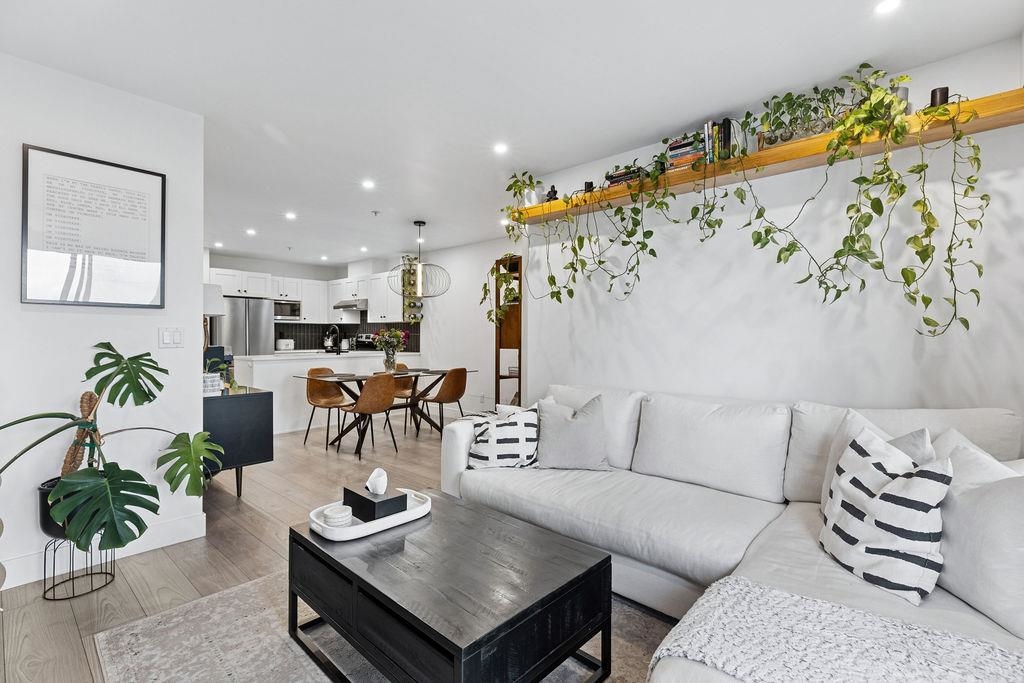 232 4550 FRASER STREET Unit: 232