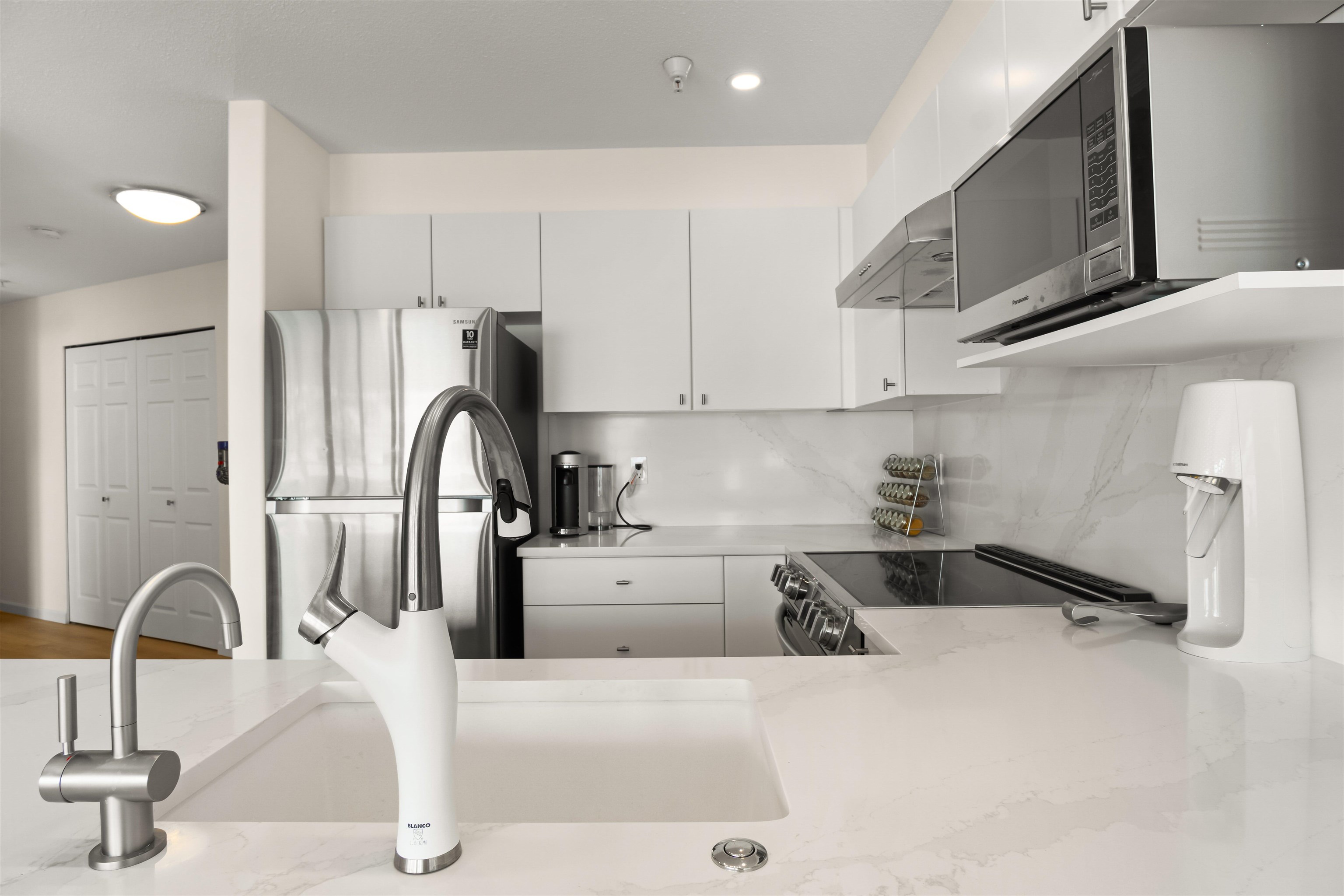 206 1119 VIDAL STREET Unit: 206