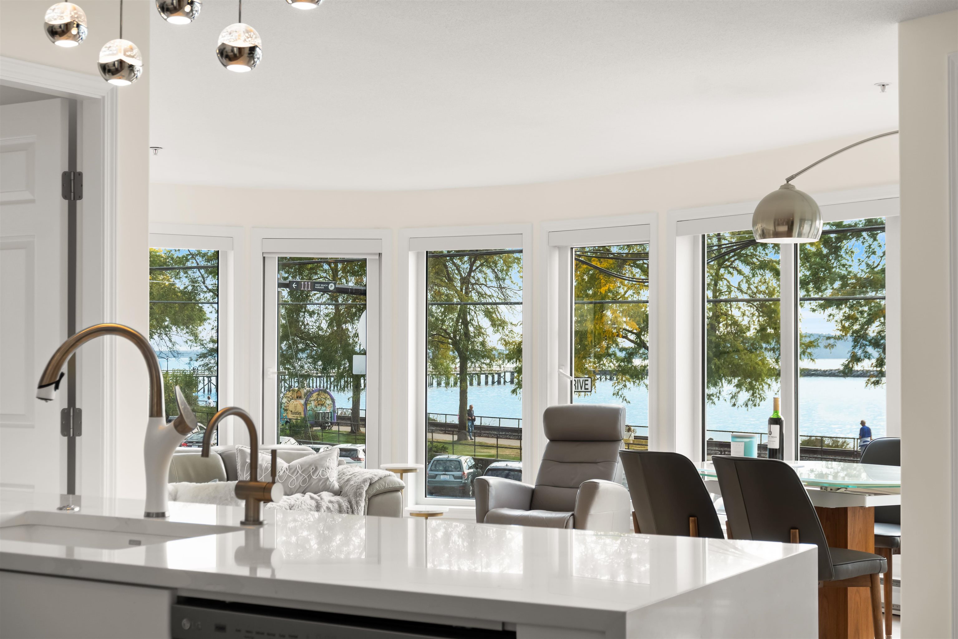 206 1119 VIDAL STREET Unit: 206