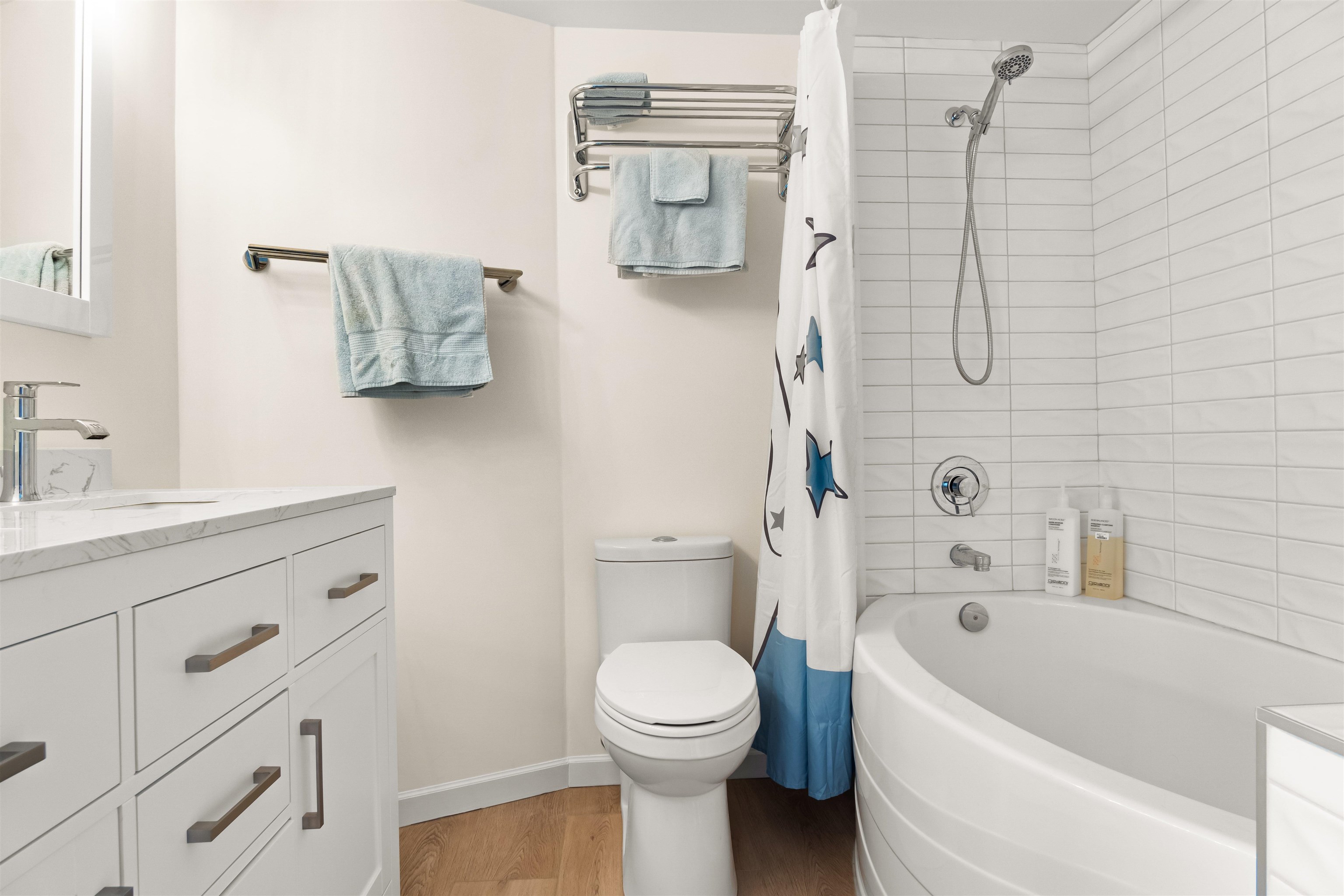 206 1119 VIDAL STREET Unit: 206