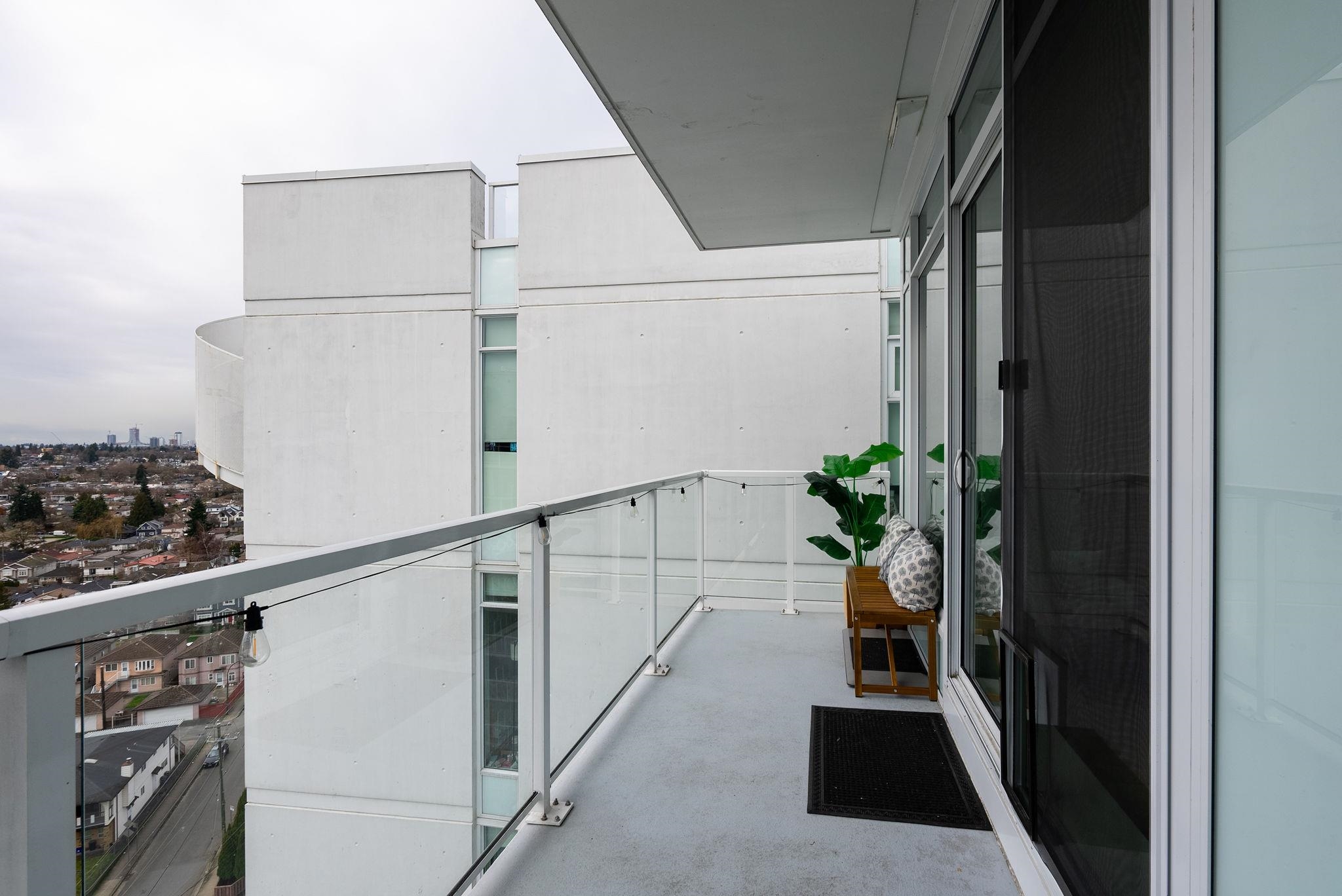 1801 4638 GLADSTONE STREET Unit: 1801