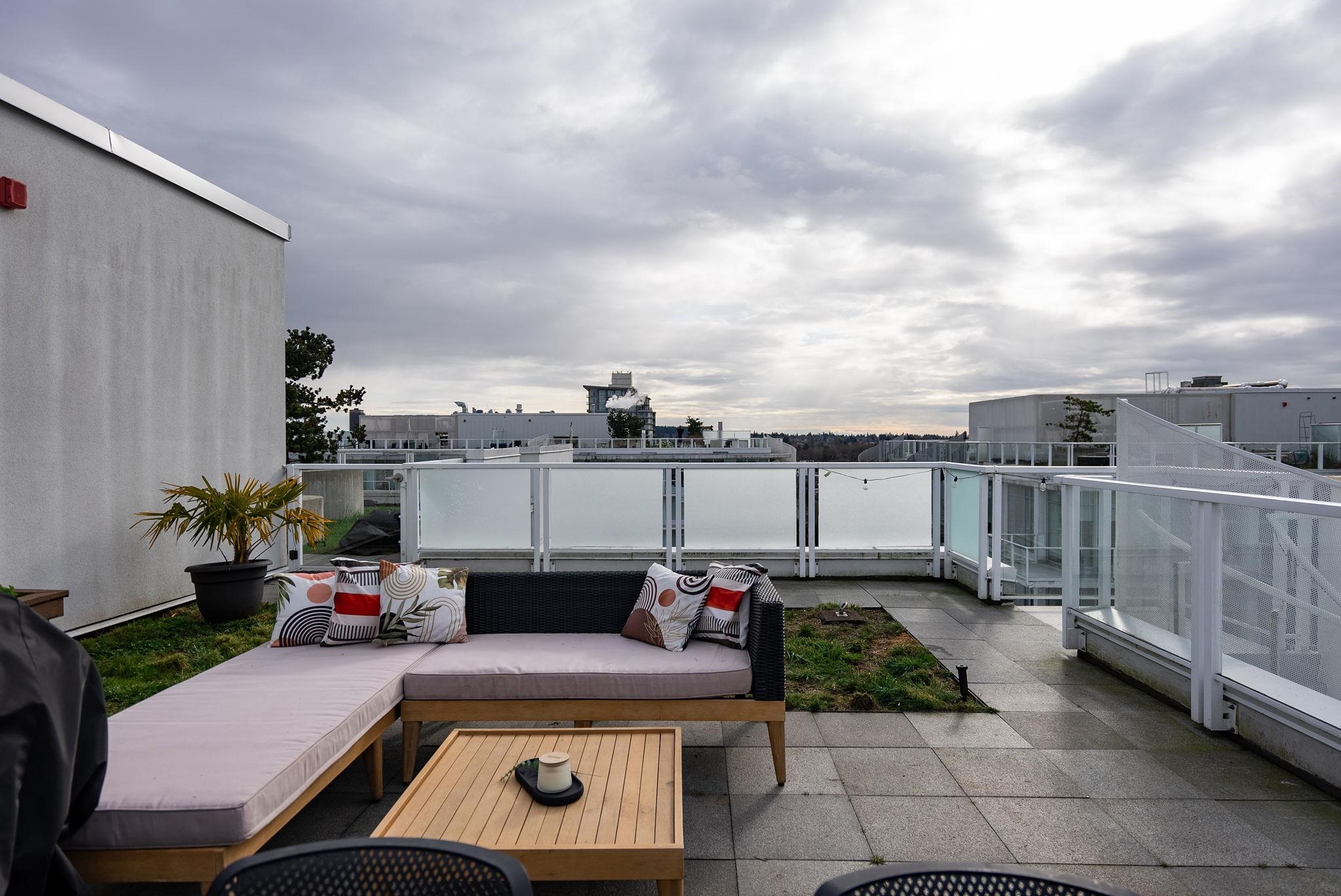 1801 4638 GLADSTONE STREET Unit: 1801