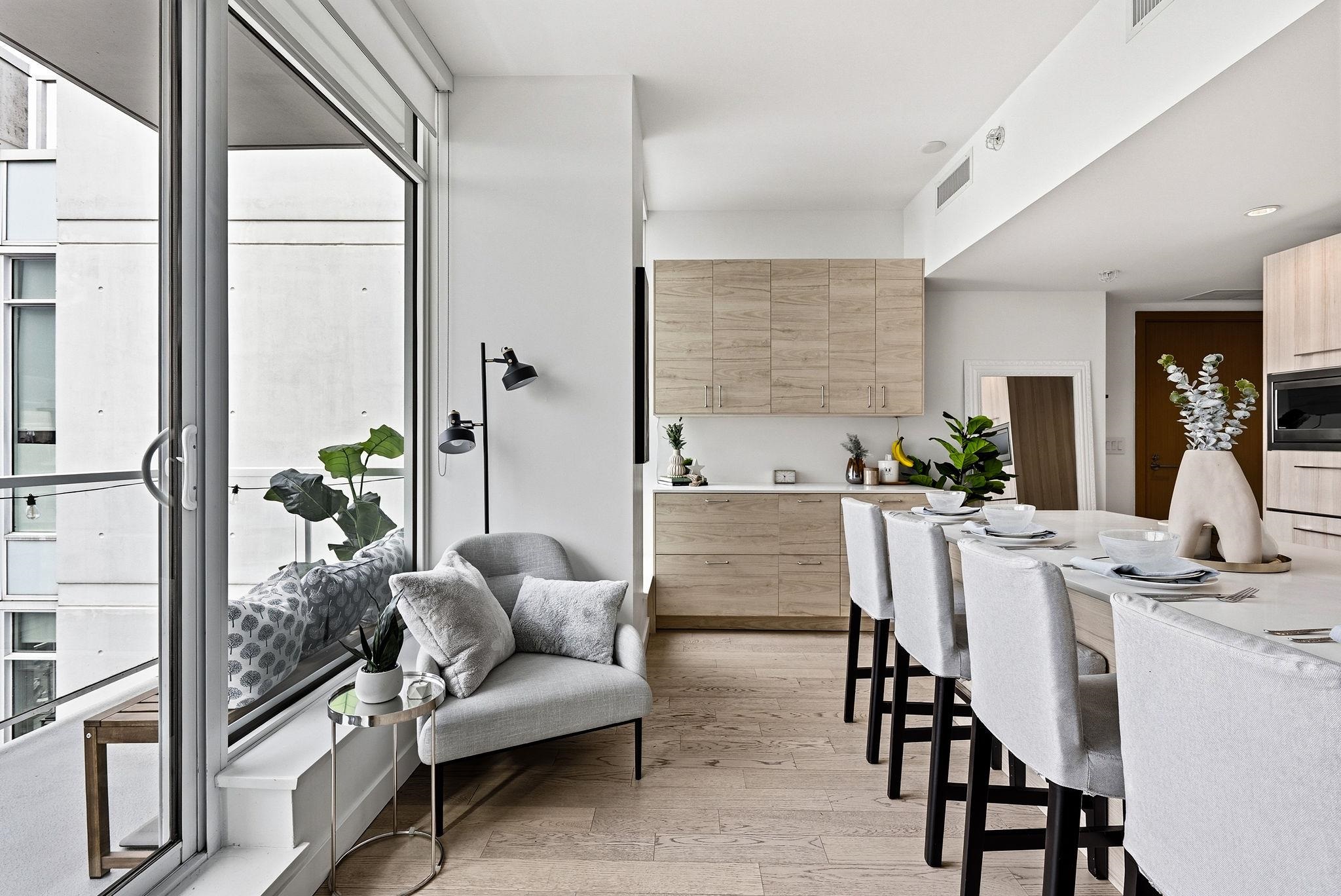 1801 4638 GLADSTONE STREET Unit: 1801