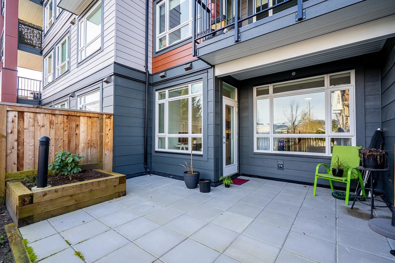 105 22575 BROWN AVENUE Unit: 105