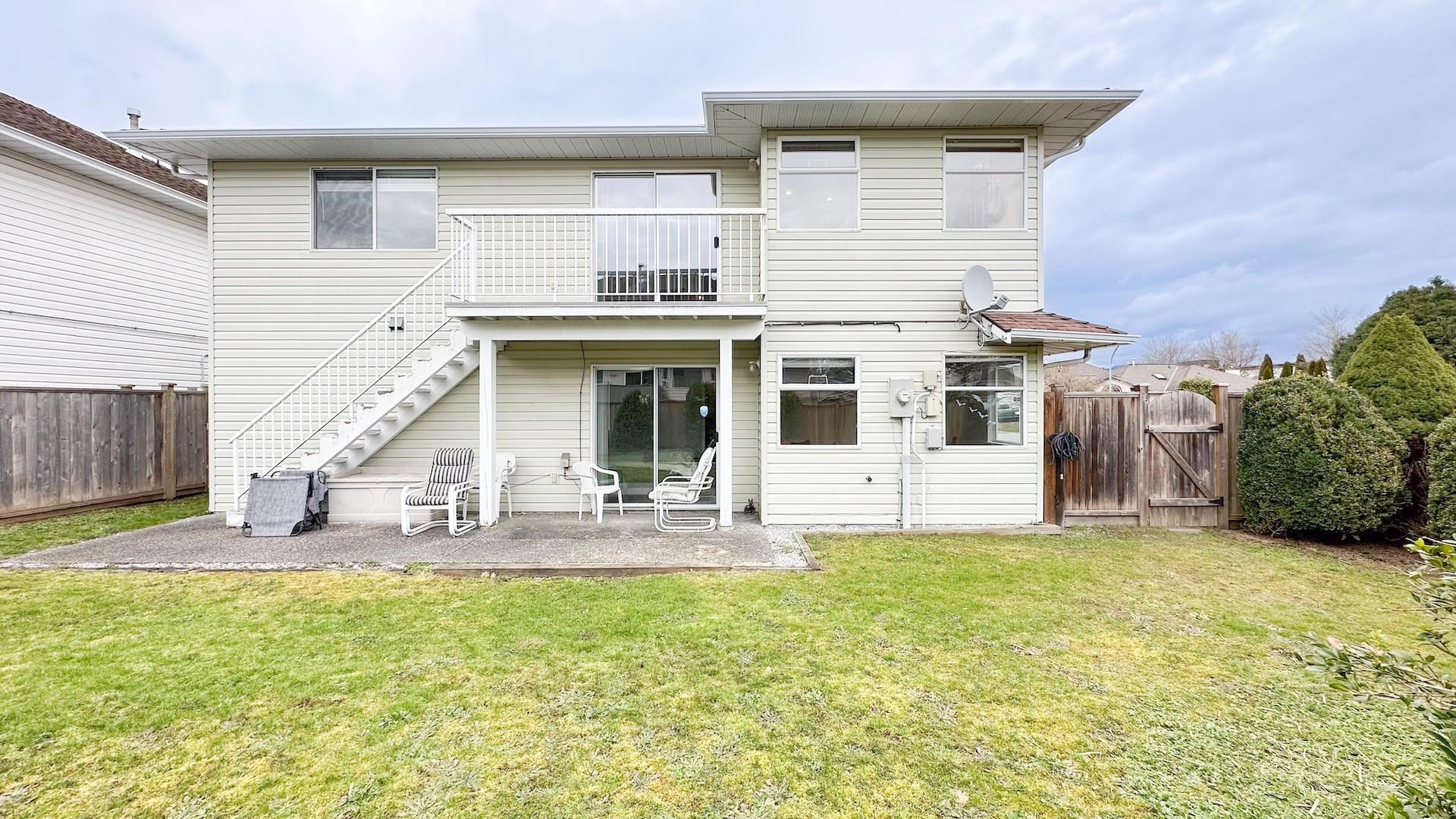 12055 CHESTNUT CRESCENT