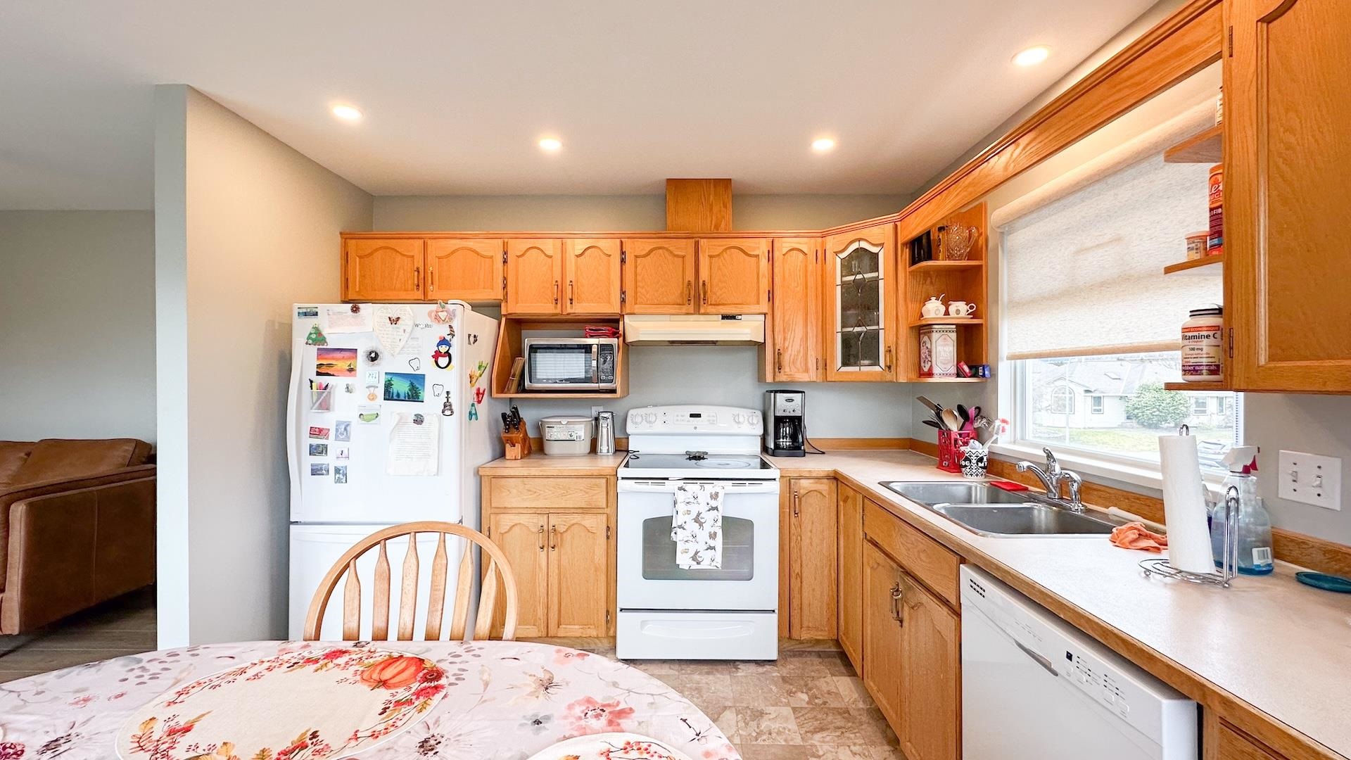 12055 CHESTNUT CRESCENT