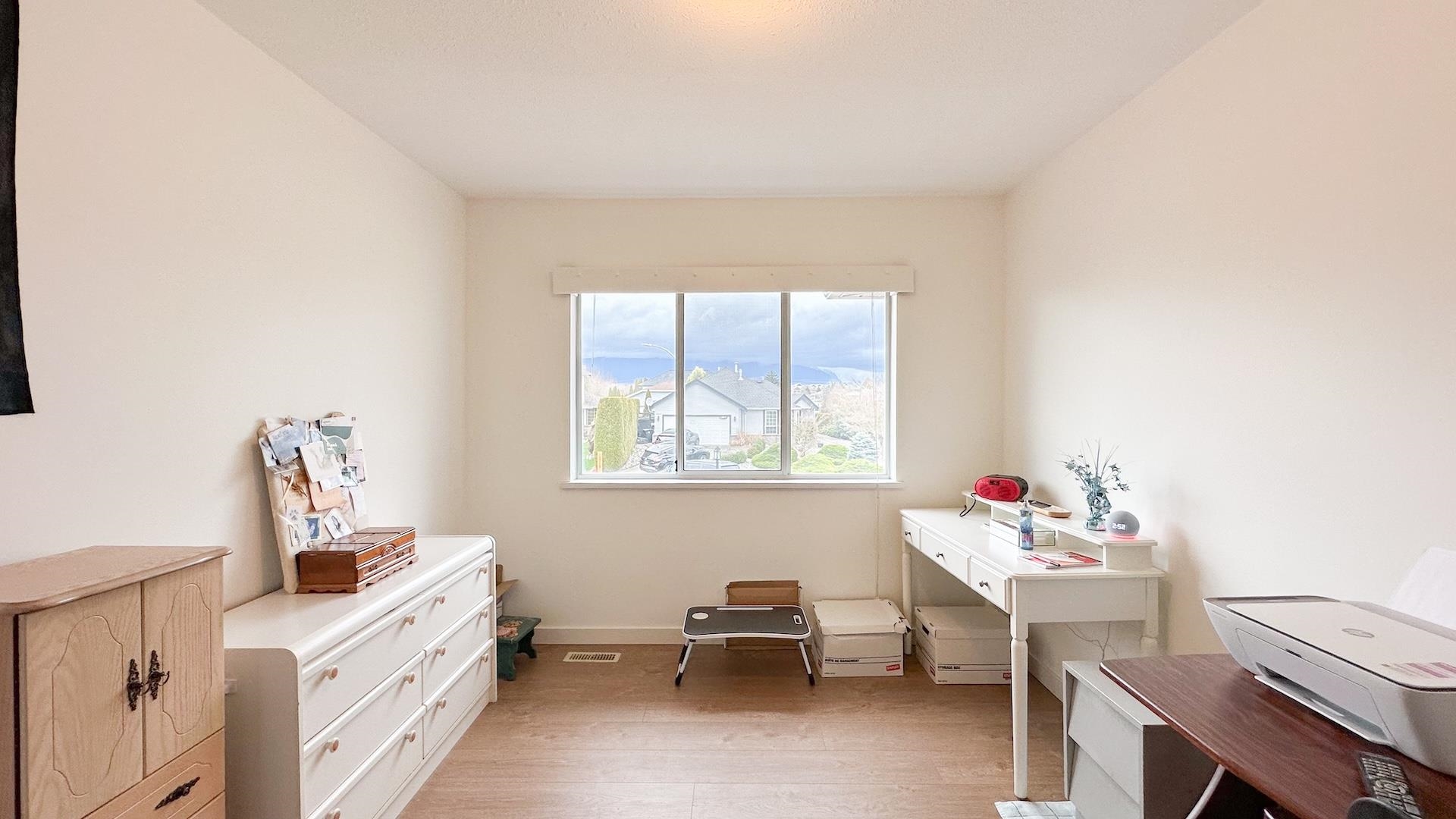 12055 CHESTNUT CRESCENT