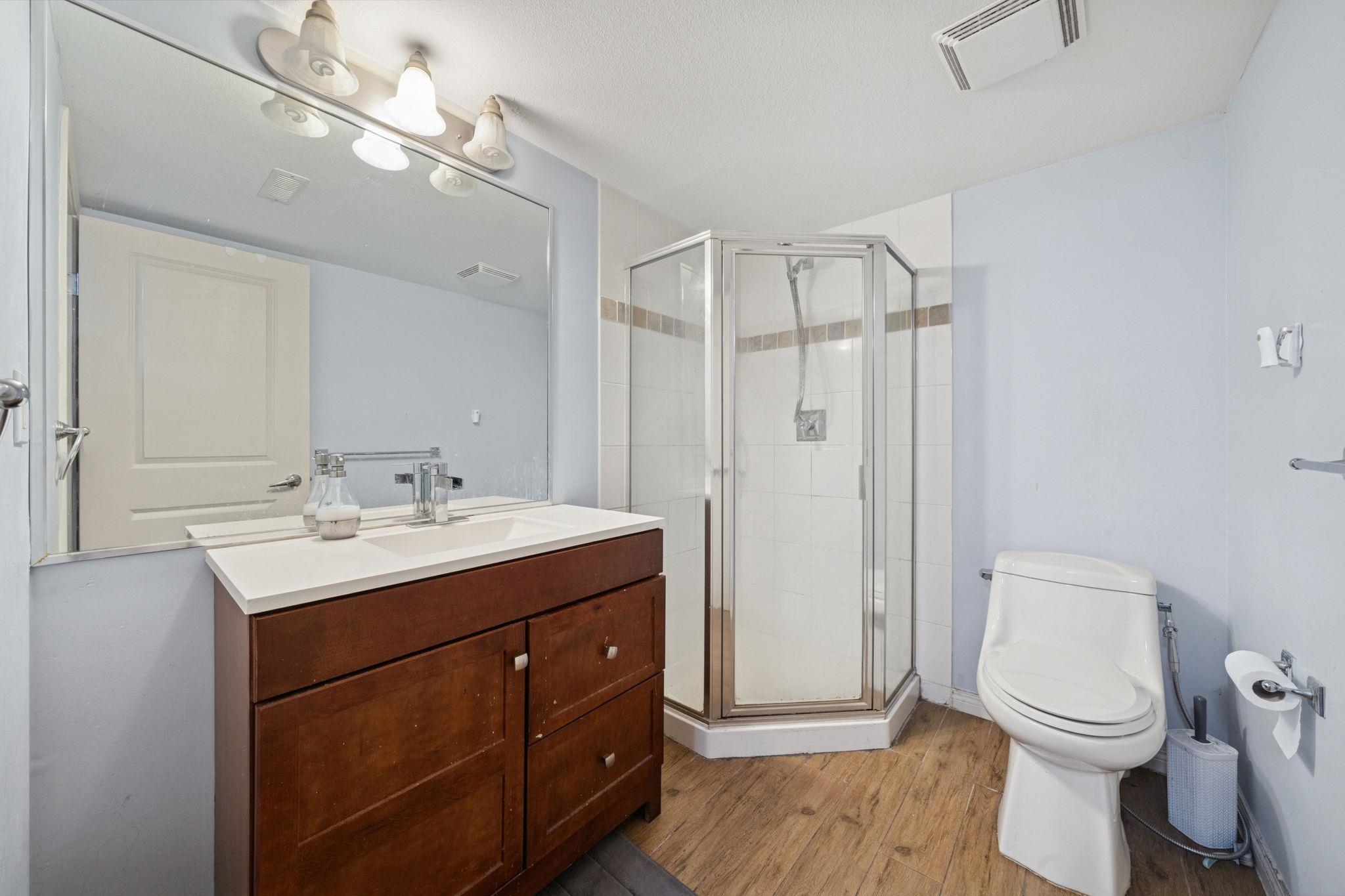 11 8250 158 STREET Unit: 11