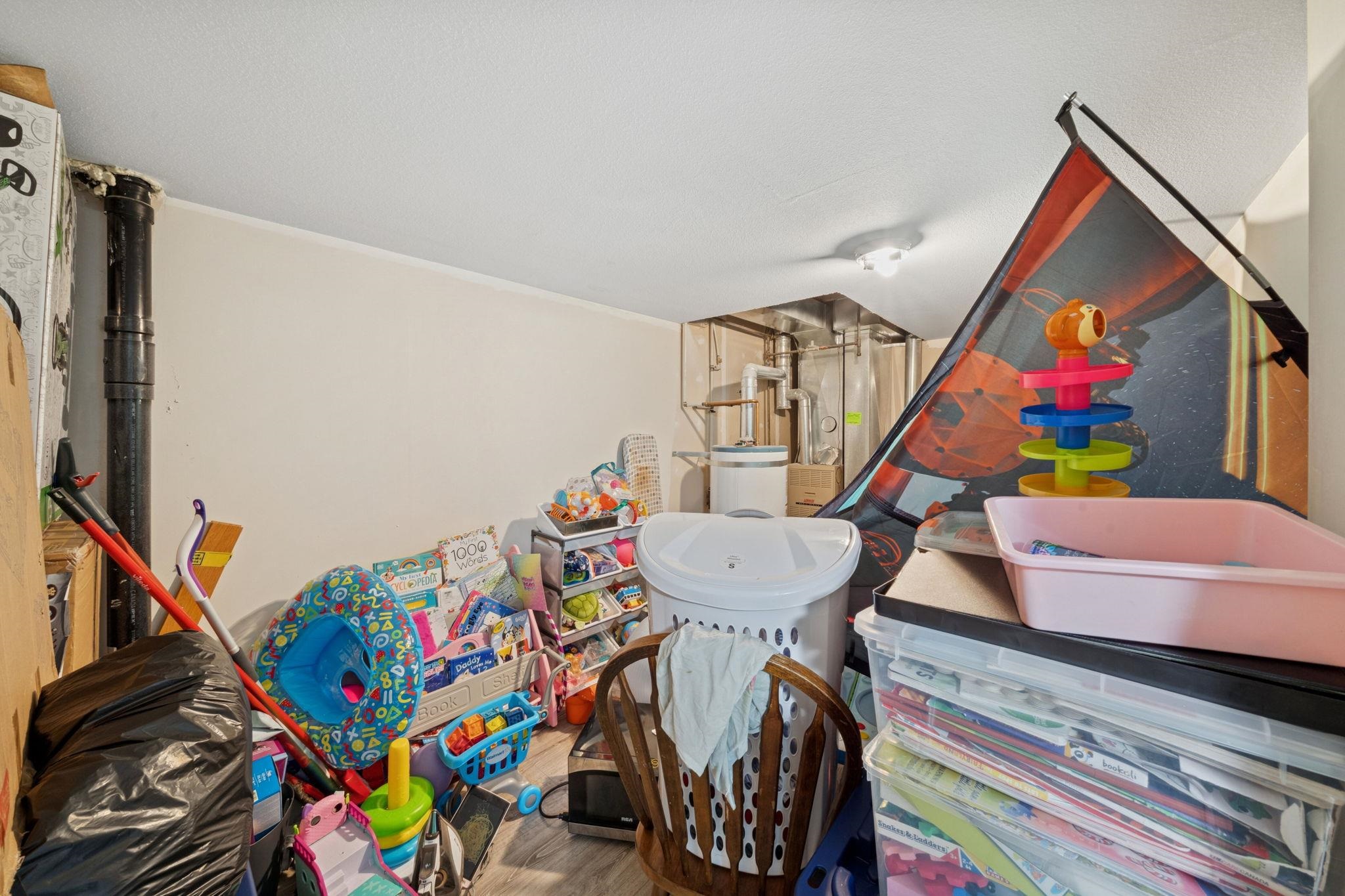 11 8250 158 STREET Unit: 11