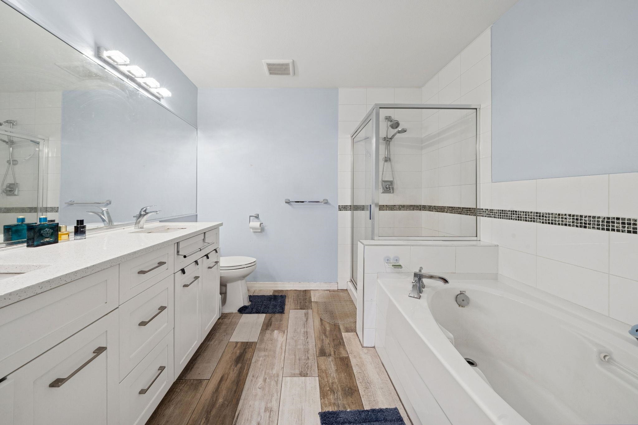 11 8250 158 STREET Unit: 11