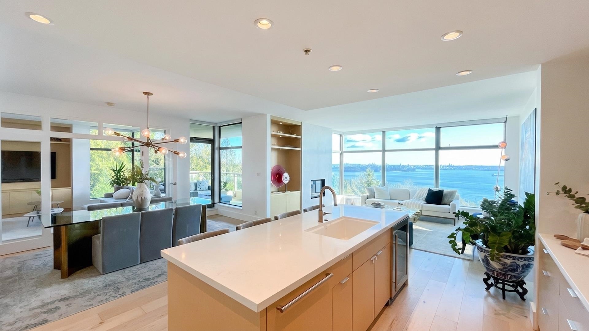 801 3315 CYPRESS PLACE Unit: 801