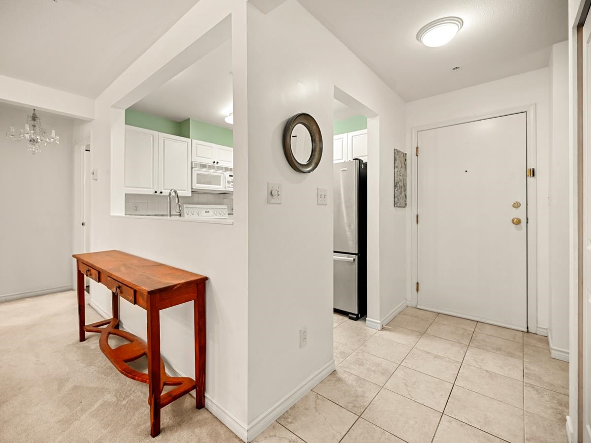 102 3770 THURSTON STREET Unit: 102