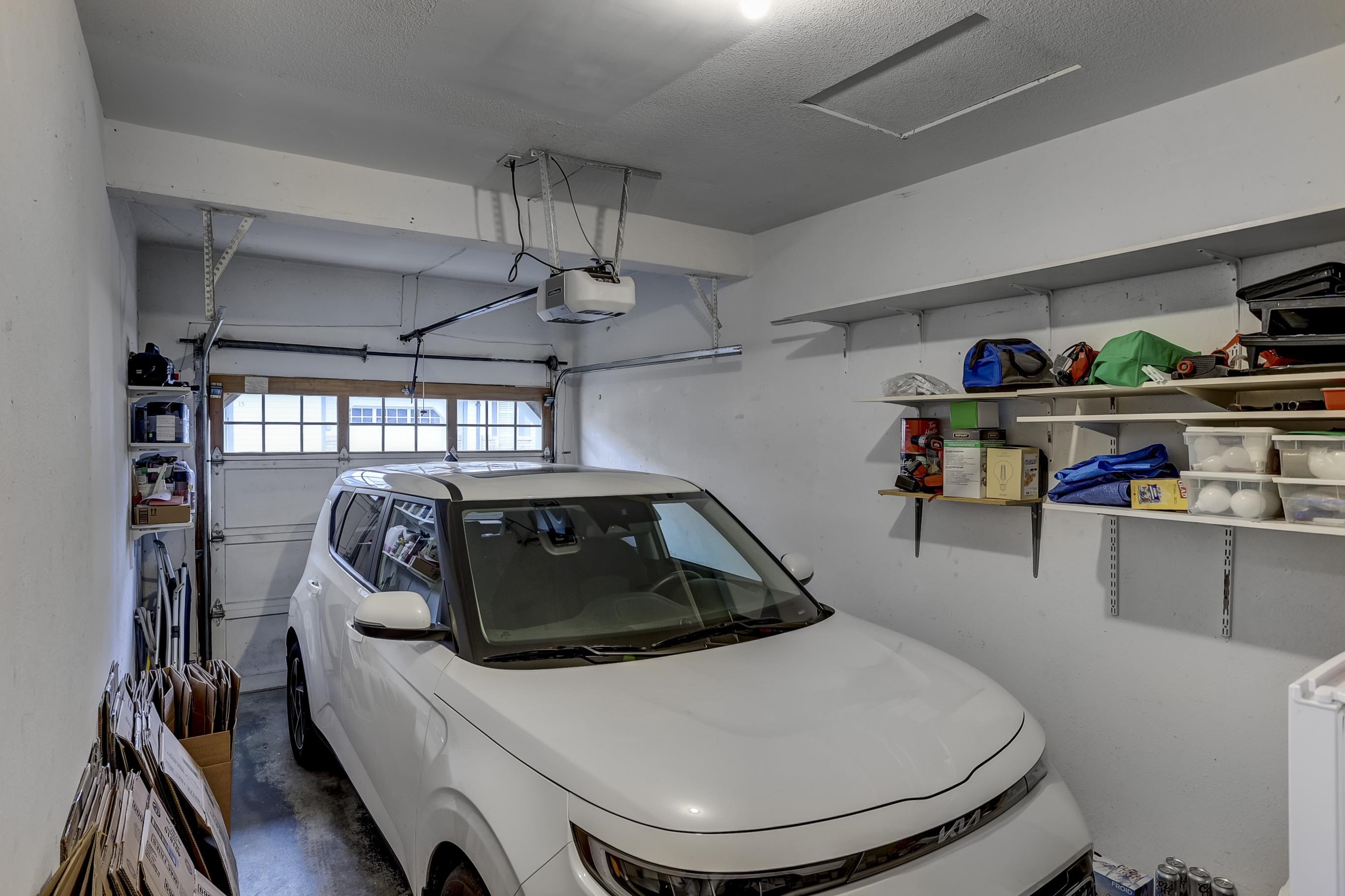 23 11580 BURNETT STREET Unit: 23