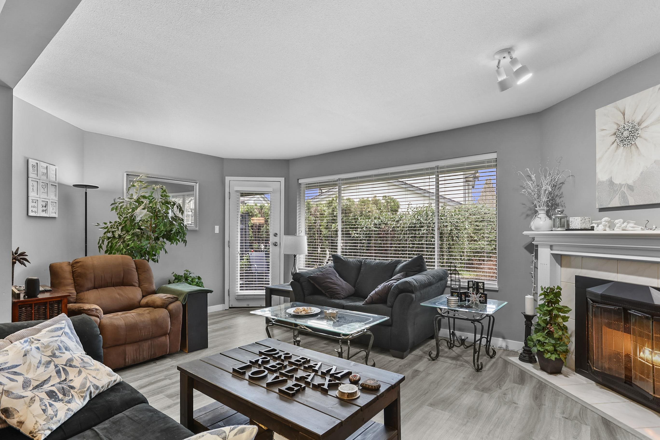 23 11580 BURNETT STREET Unit: 23