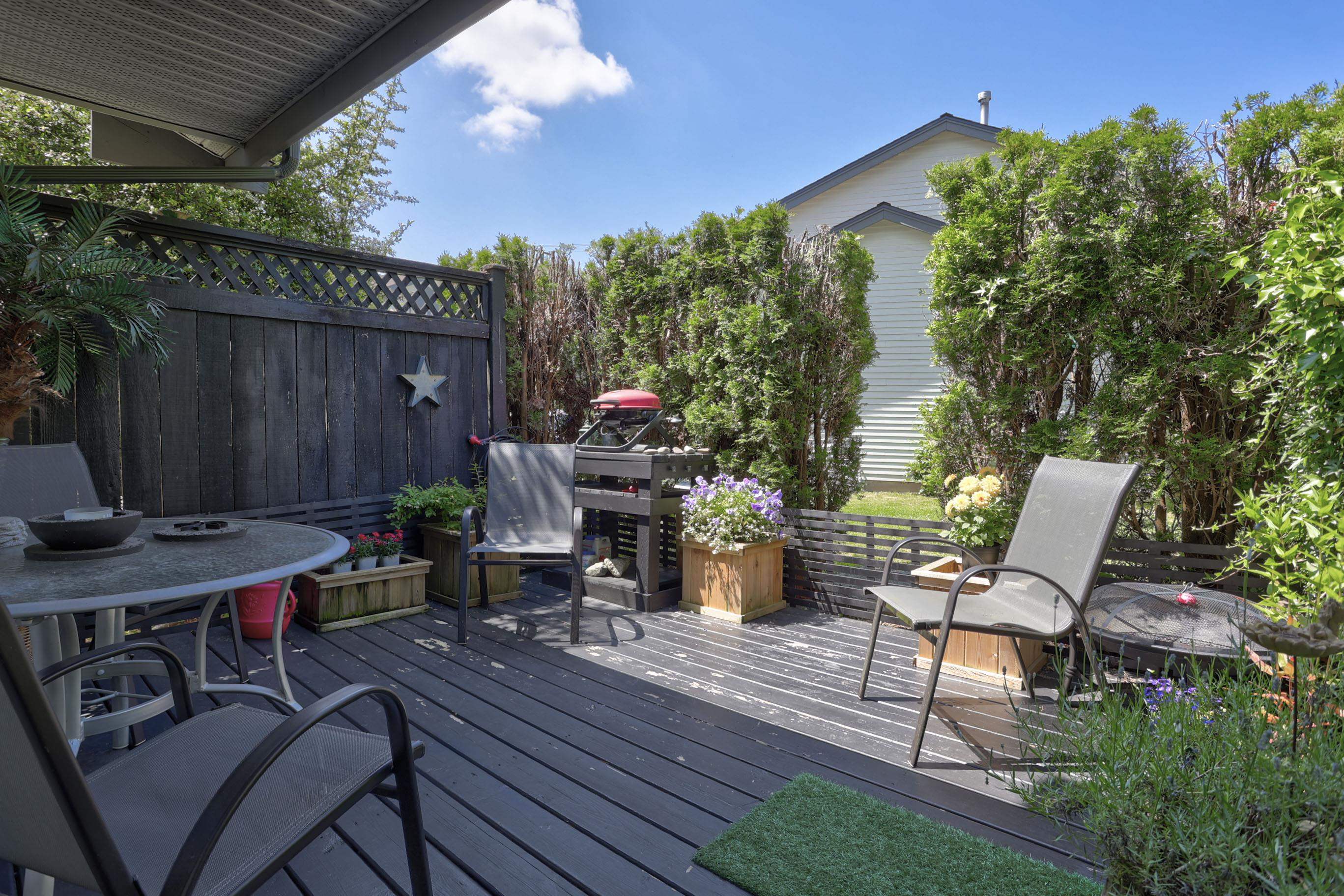 23 11580 BURNETT STREET Unit: 23