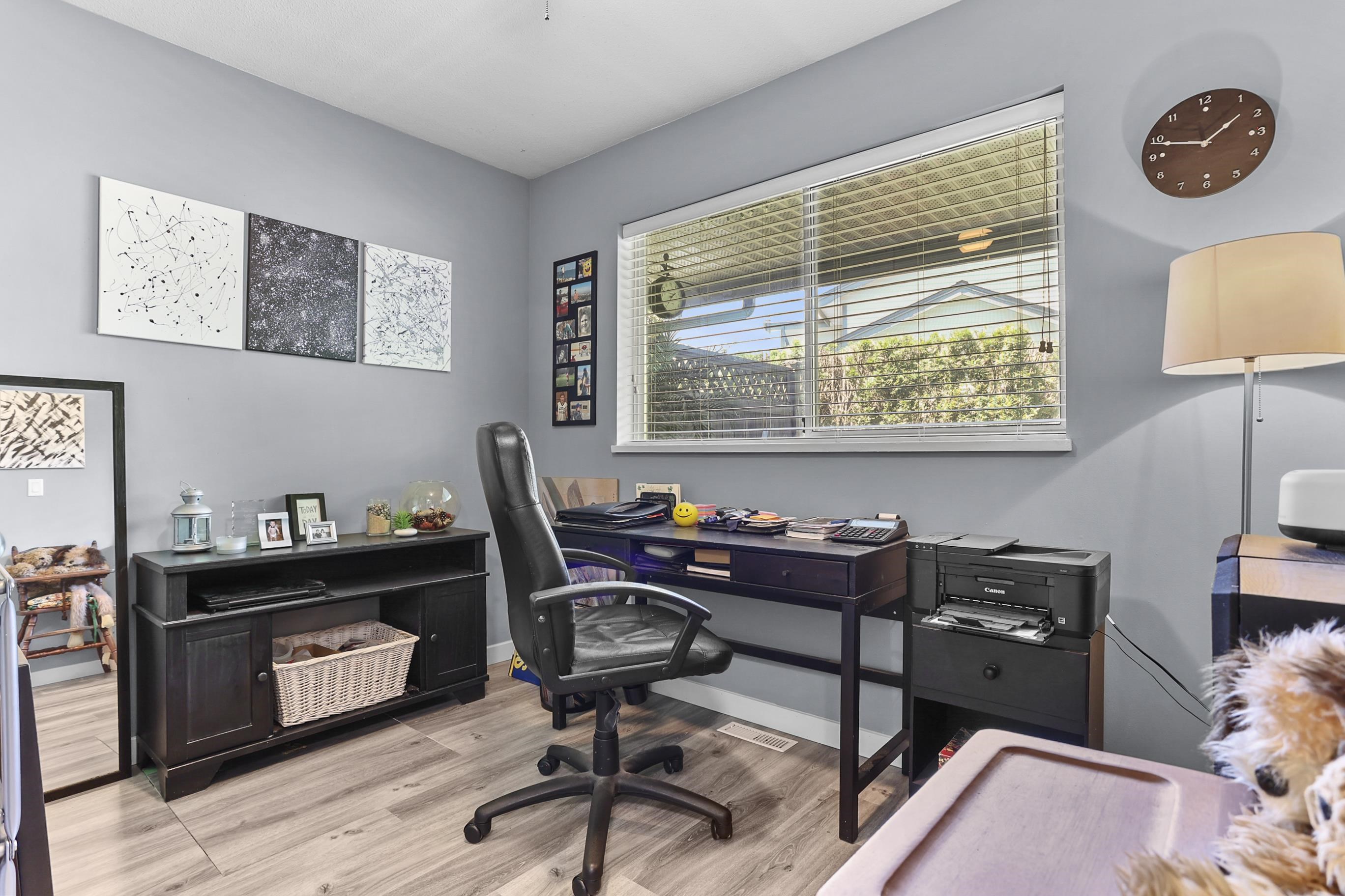 23 11580 BURNETT STREET Unit: 23