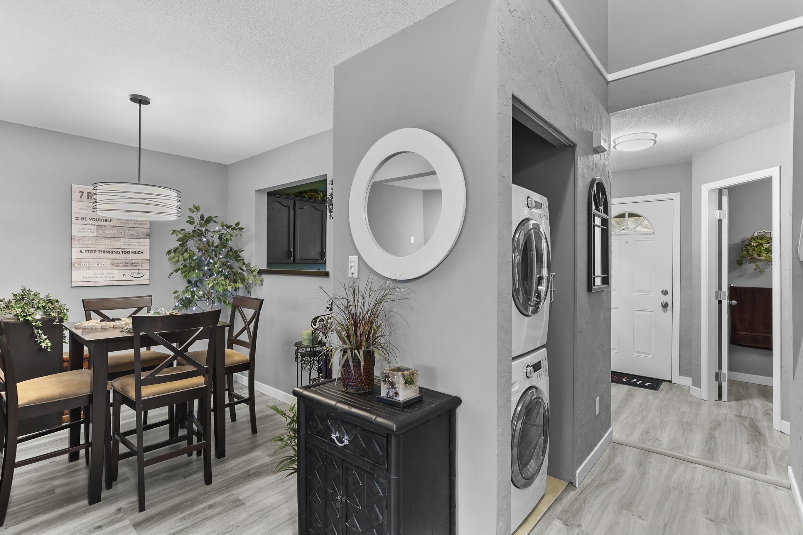 23 11580 BURNETT STREET Unit: 23