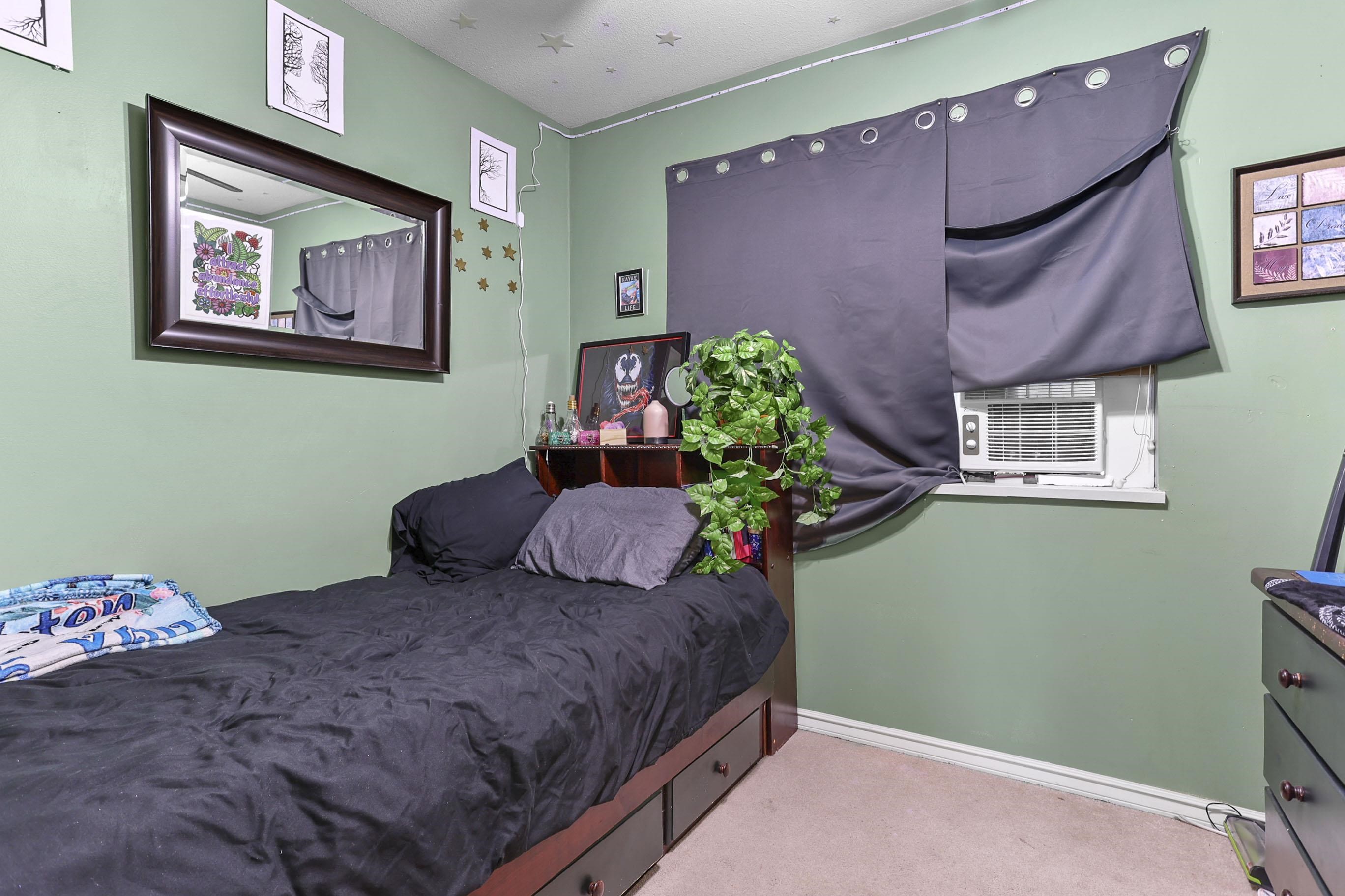 23 11580 BURNETT STREET Unit: 23