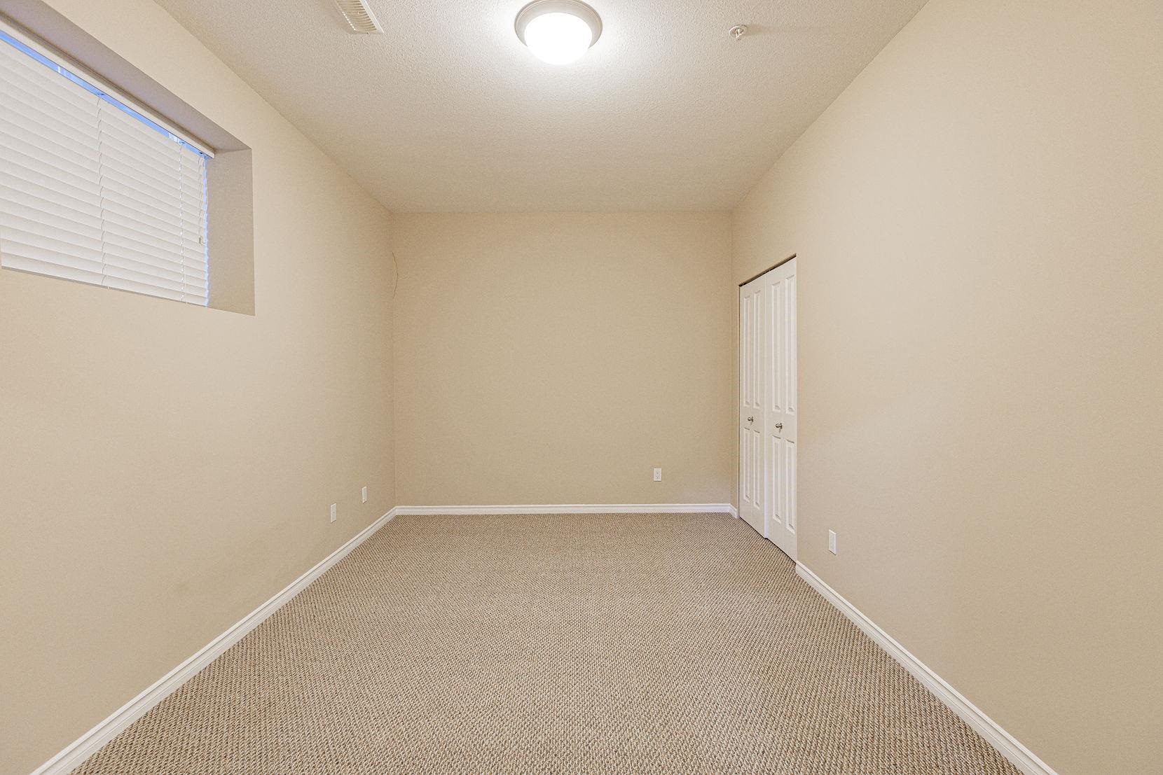 42 1705 PARKWAY BOULEVARD Unit: 42