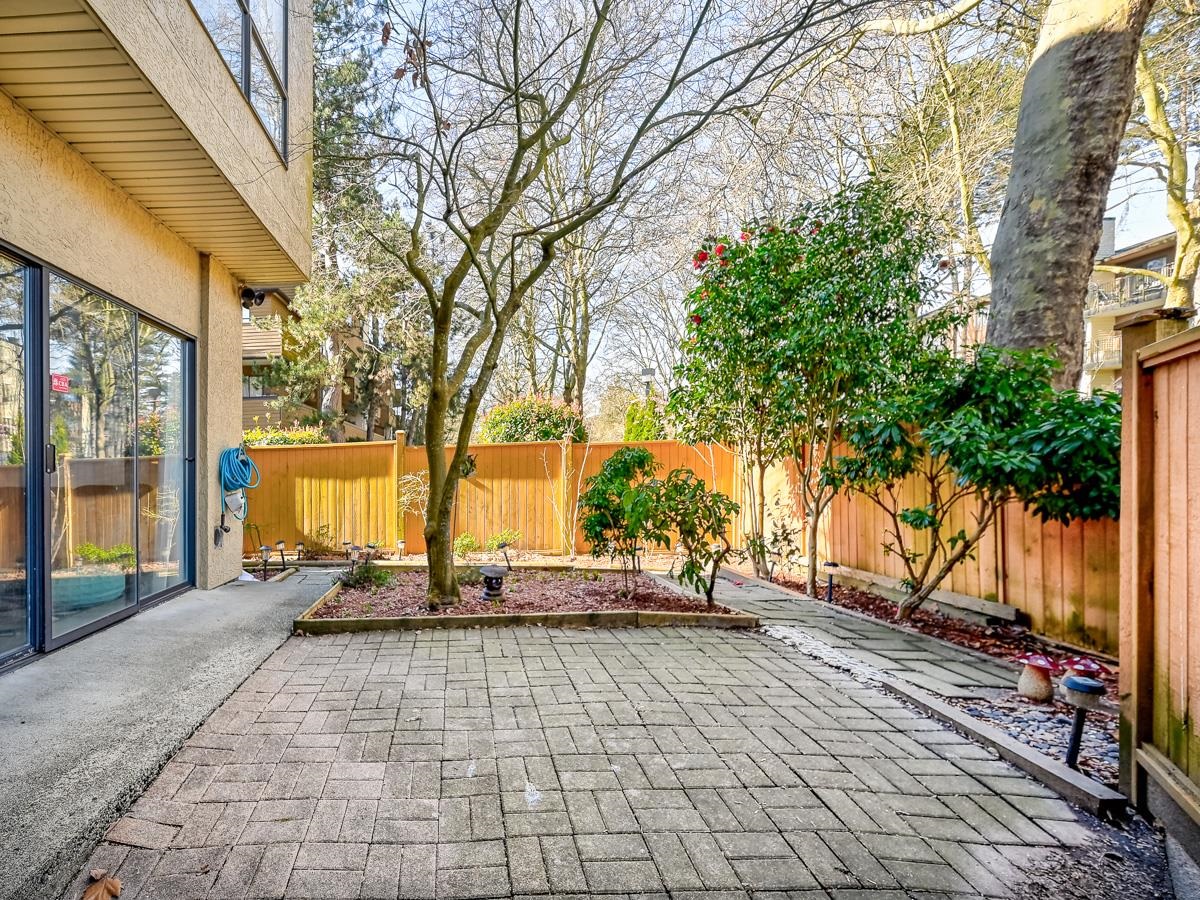 6 7311 MOFFATT ROAD Unit: 6