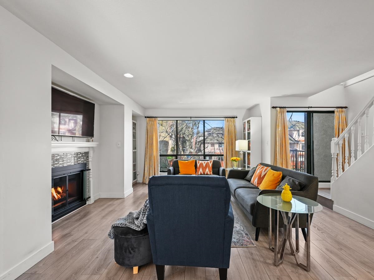 6 7311 MOFFATT ROAD Unit: 6