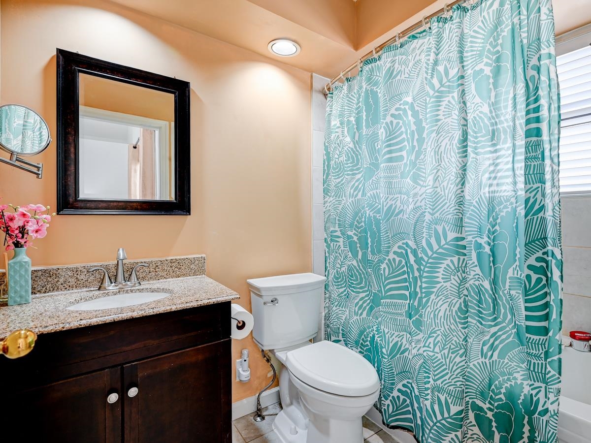 6 7311 MOFFATT ROAD Unit: 6