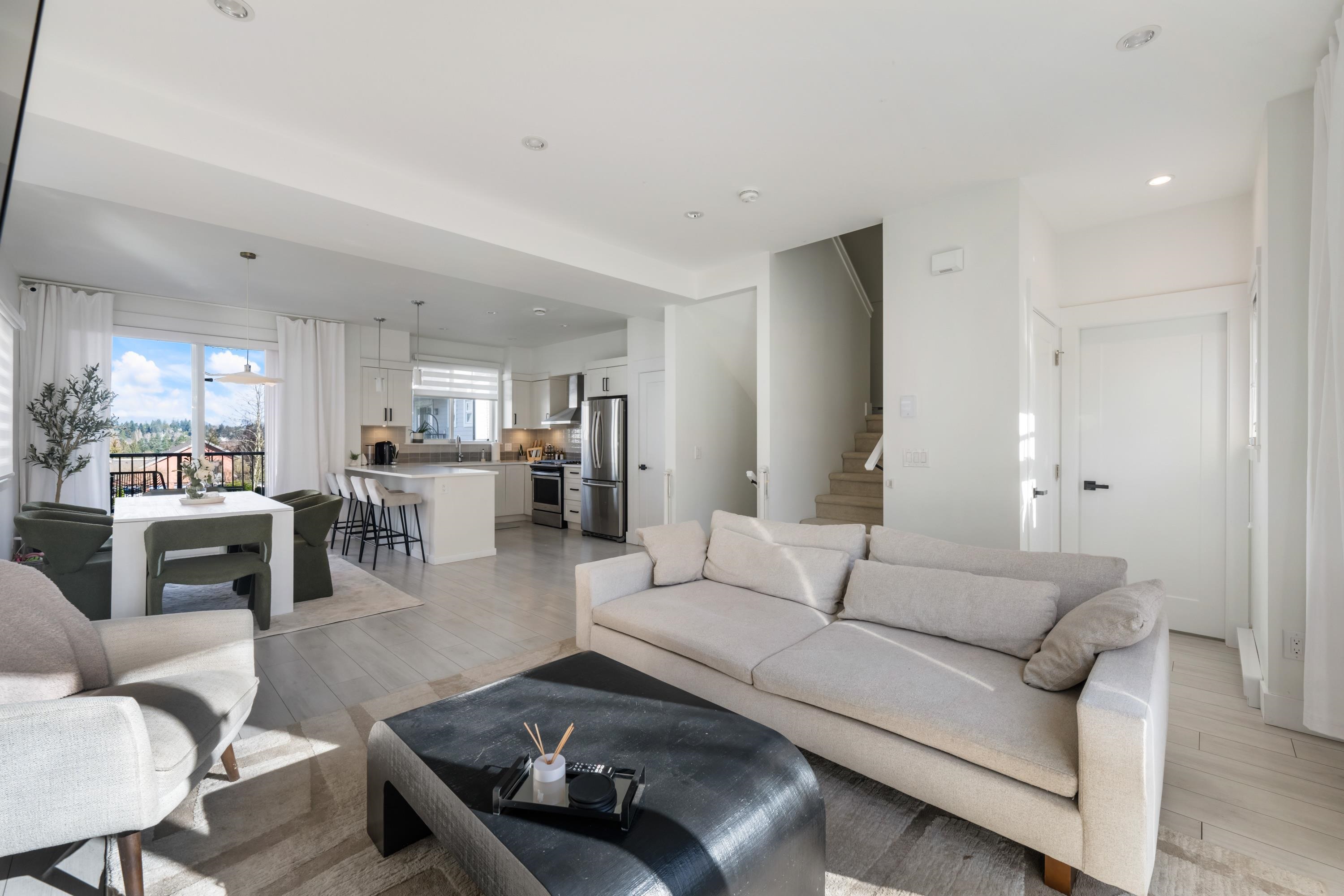 44 6188 141 STREET Unit: 44