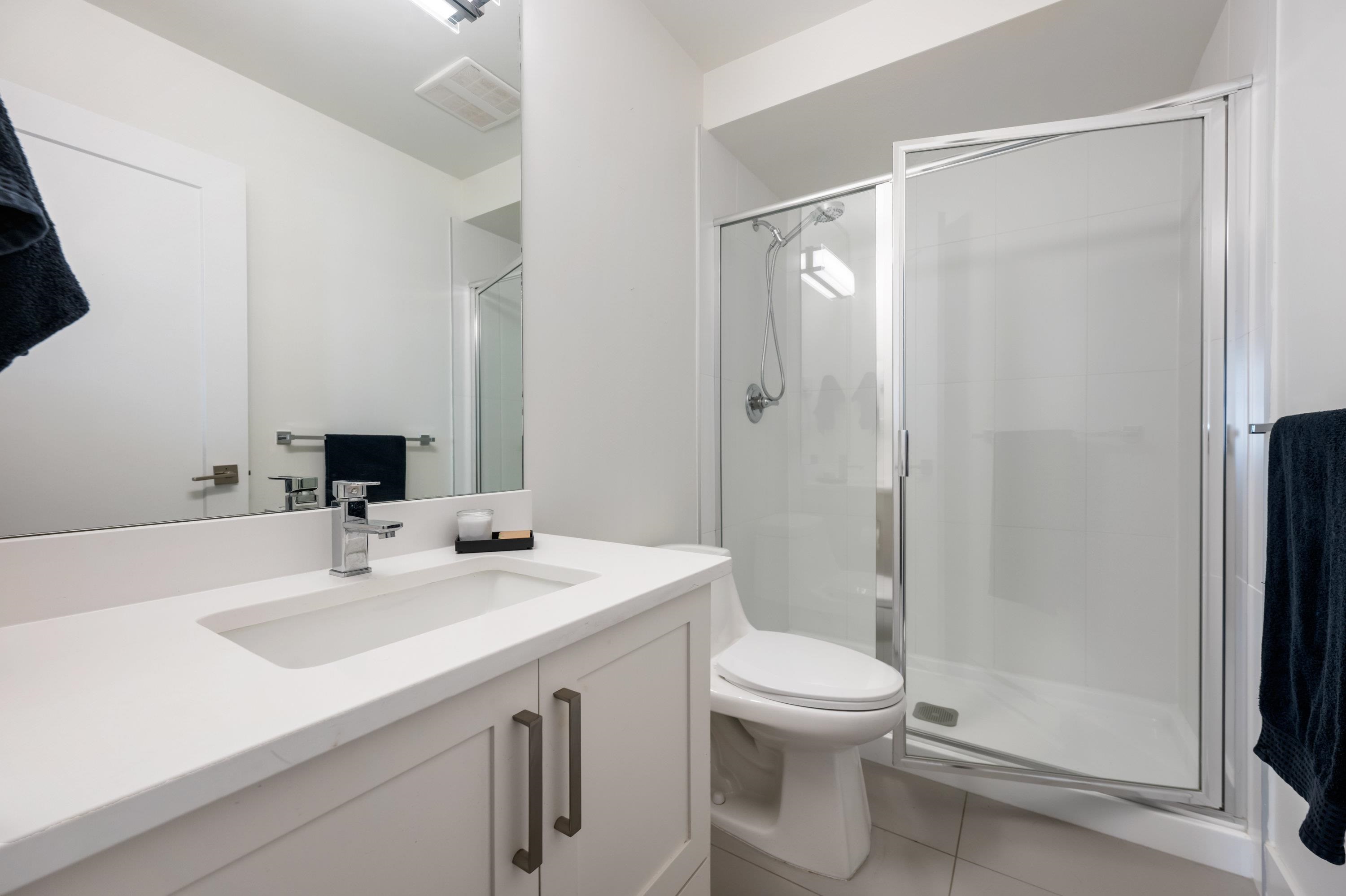 44 6188 141 STREET Unit: 44