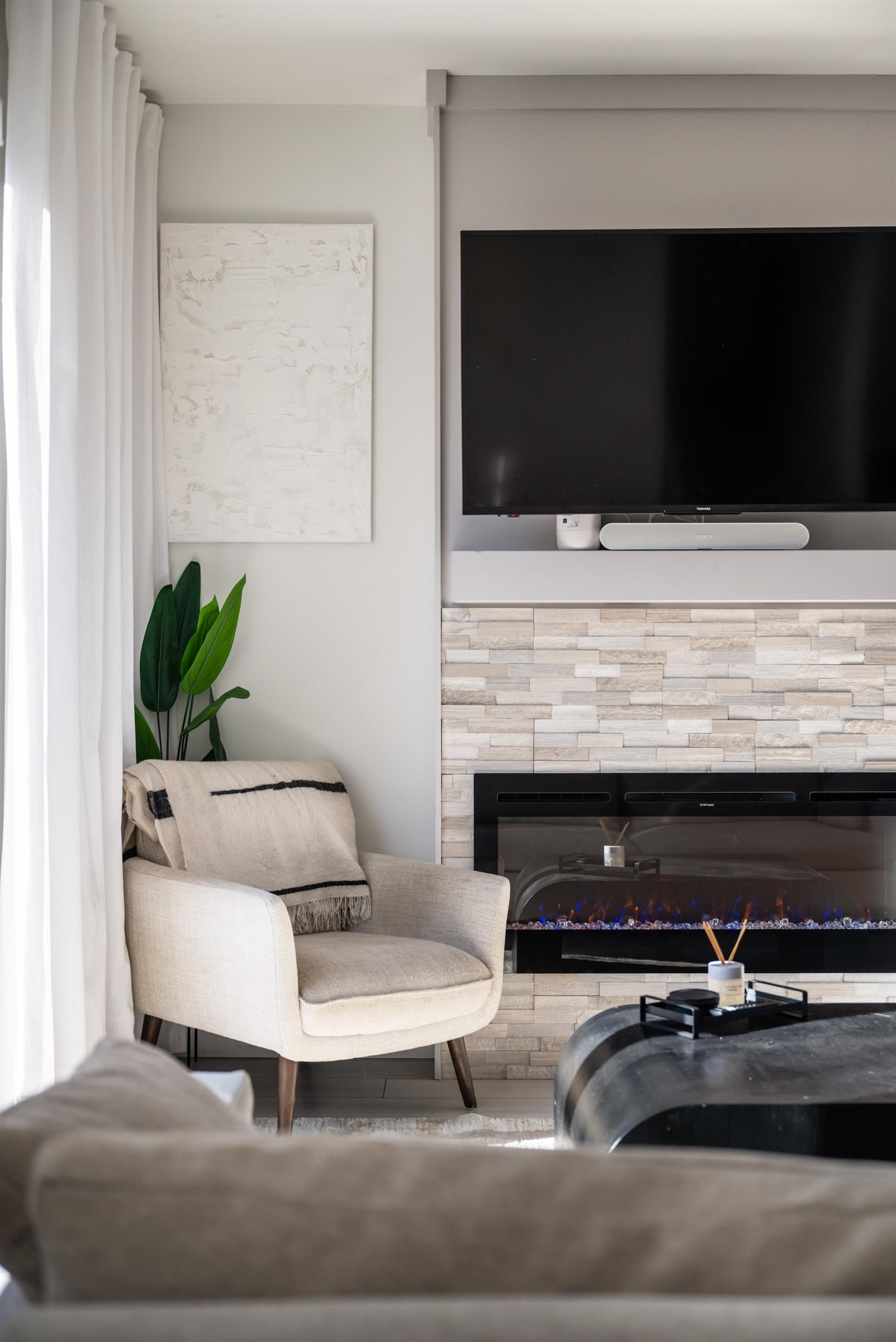 44 6188 141 STREET Unit: 44