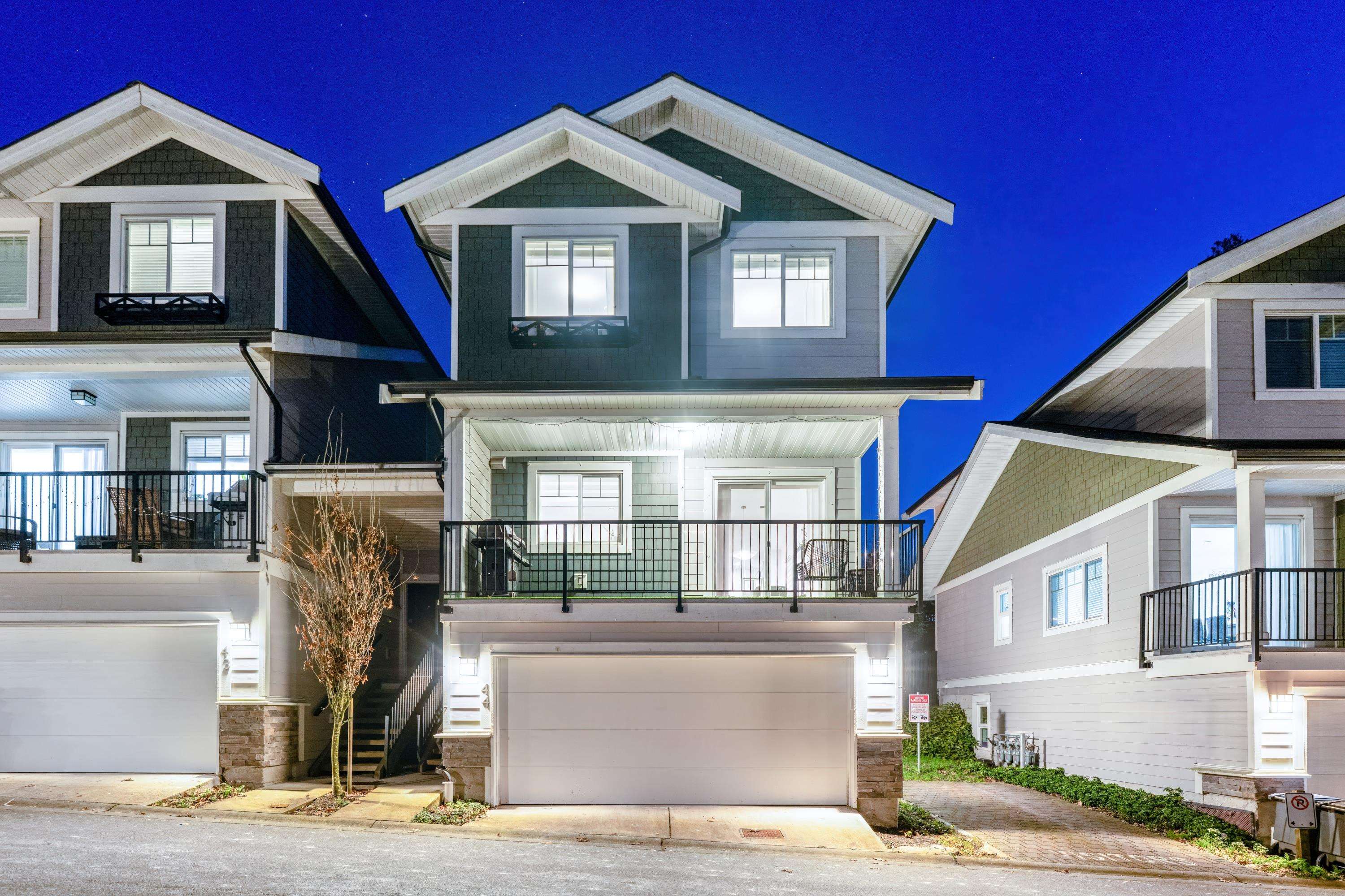 44 6188 141 STREET Unit: 44