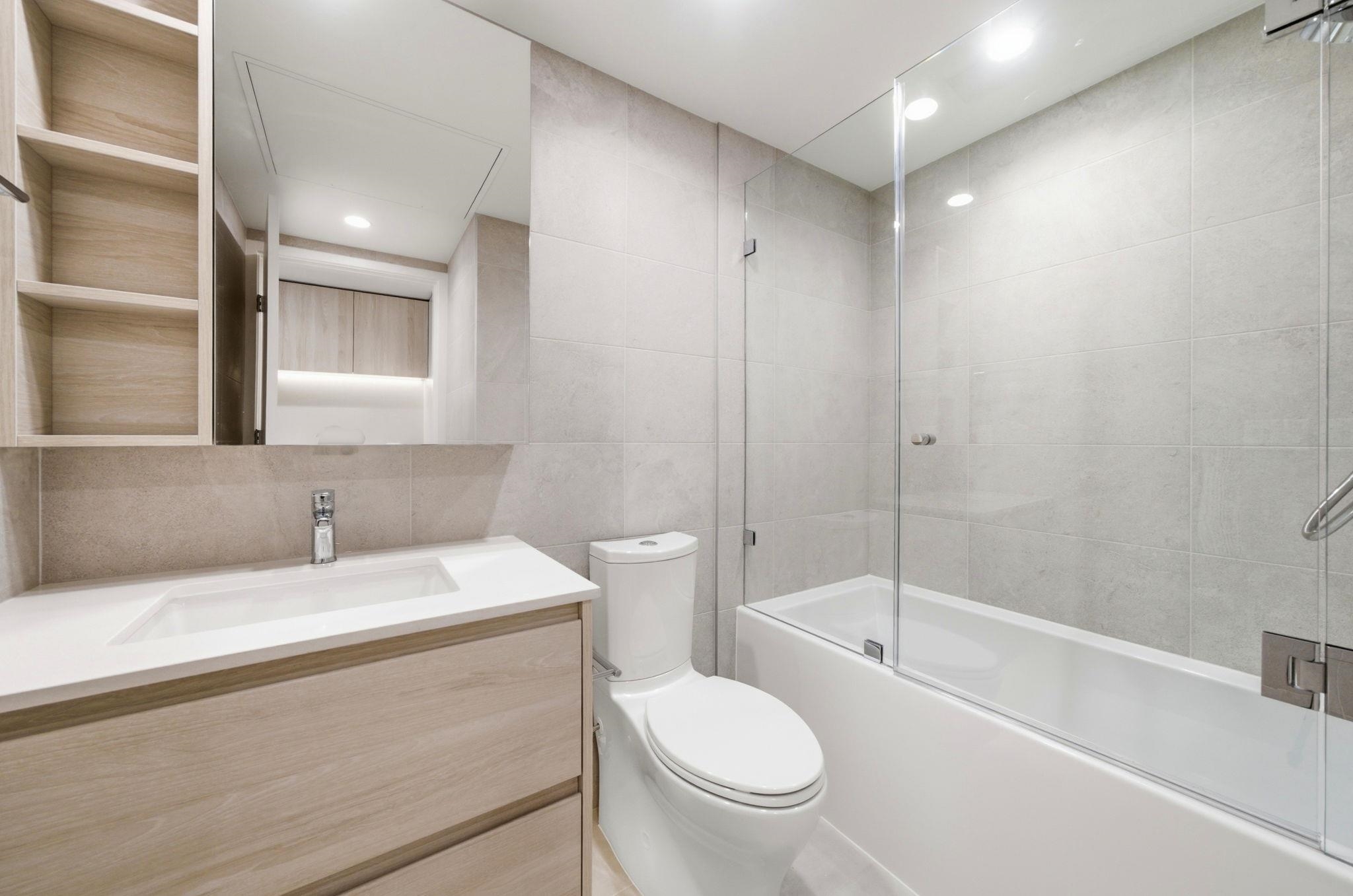 311 2803 W 4TH AVENUE Unit: 311