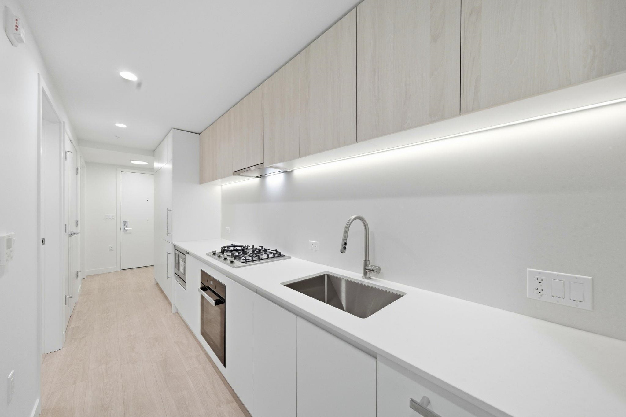 311 2803 W 4TH AVENUE Unit: 311