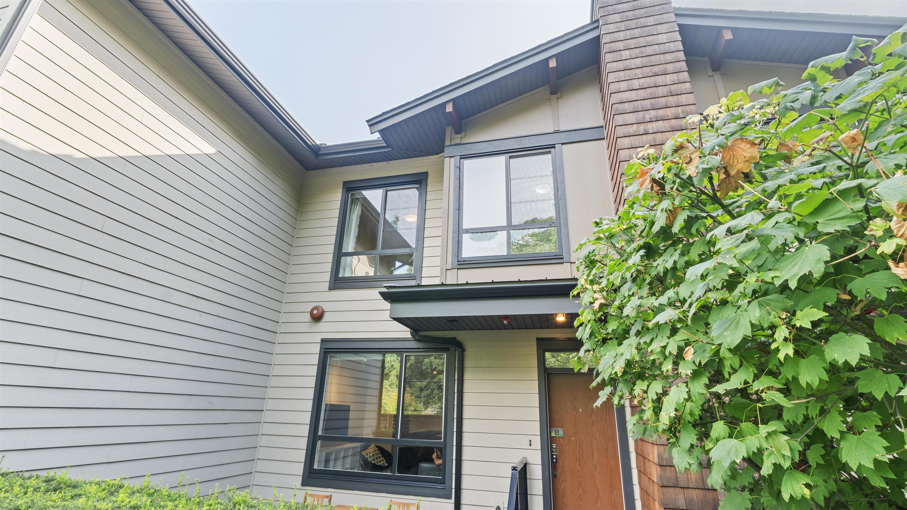 8 3728 THURSTON STREET Unit: 8