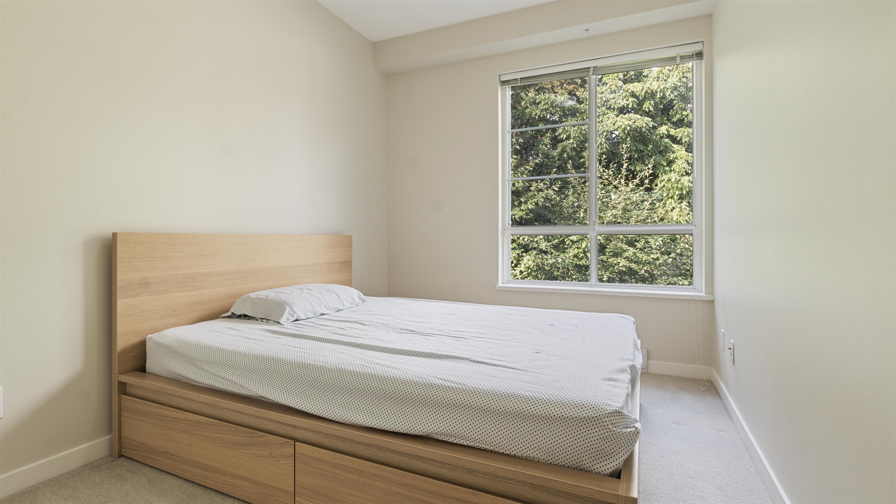 8 3728 THURSTON STREET Unit: 8