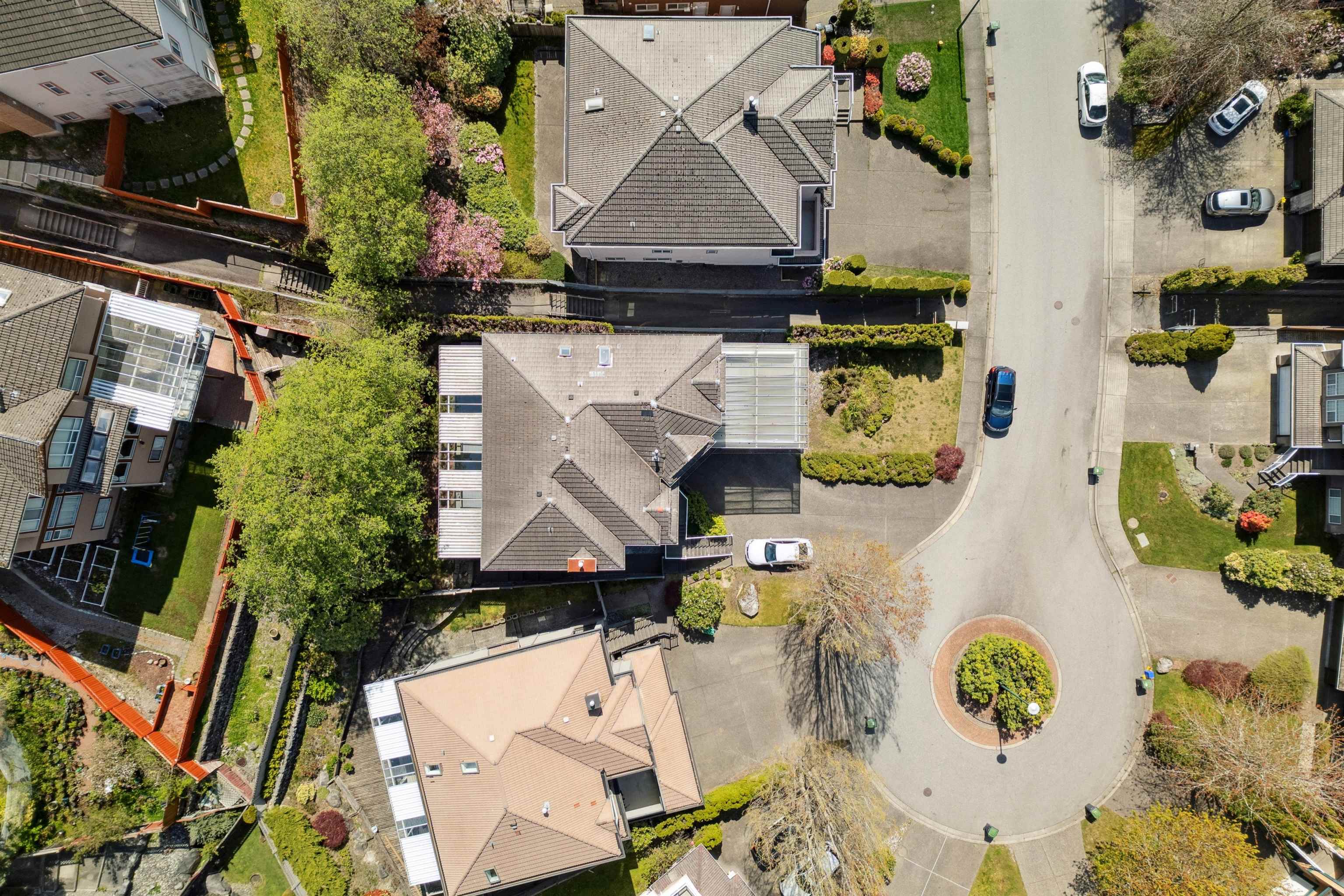 2525 SAPPHIRE PLACE